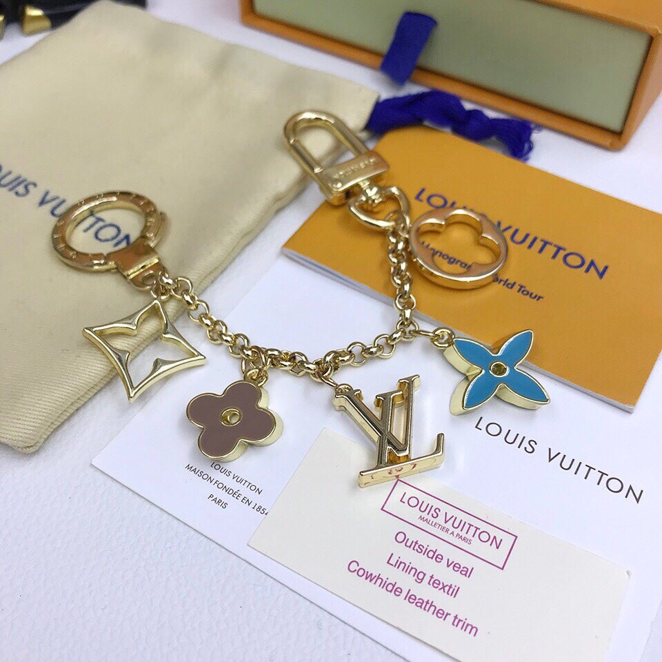 EN - Lux Keychains LUV 056