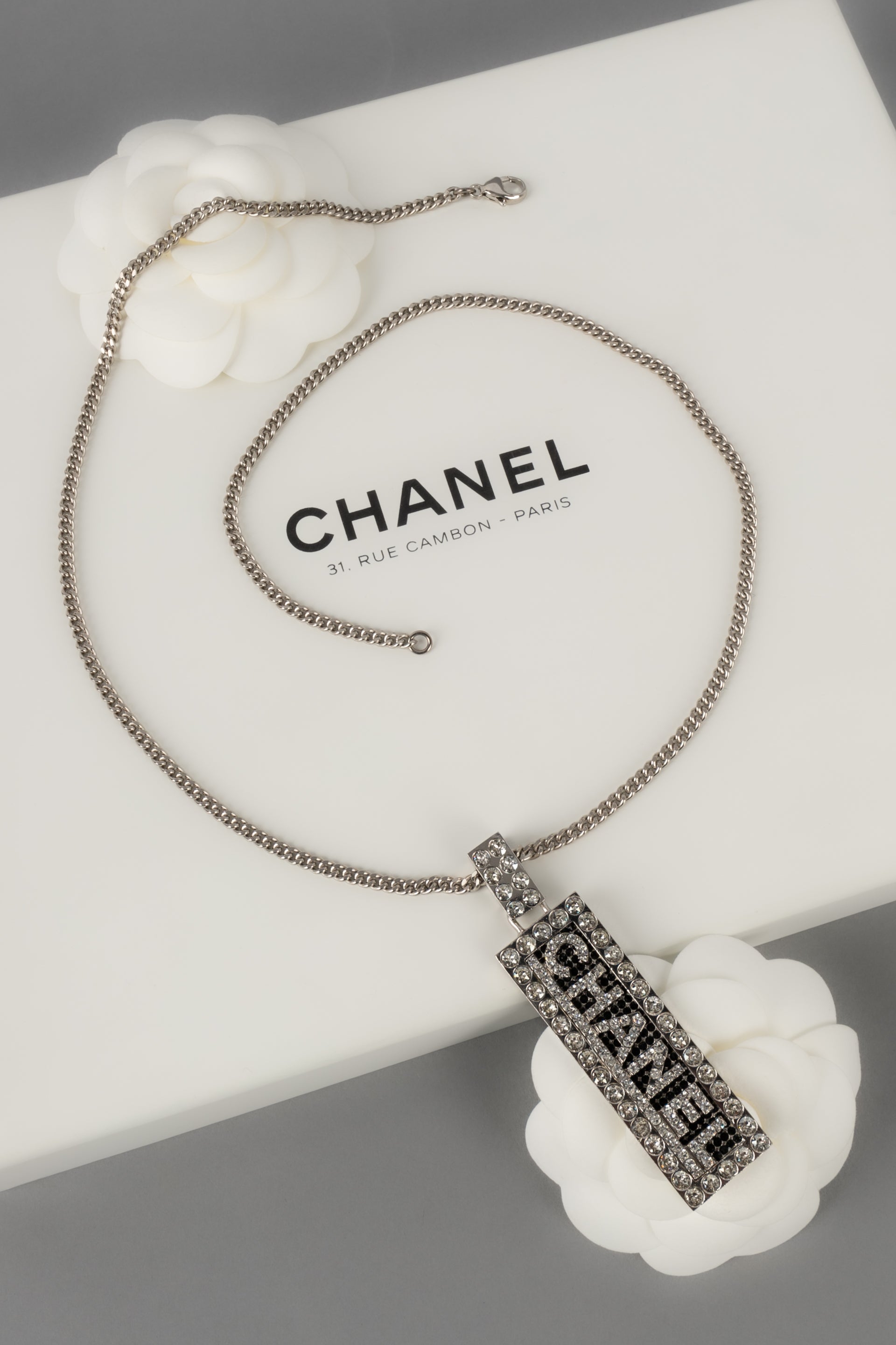 Collier argentÃƒÆ’Ã‚Â© Chanel Automne 2003