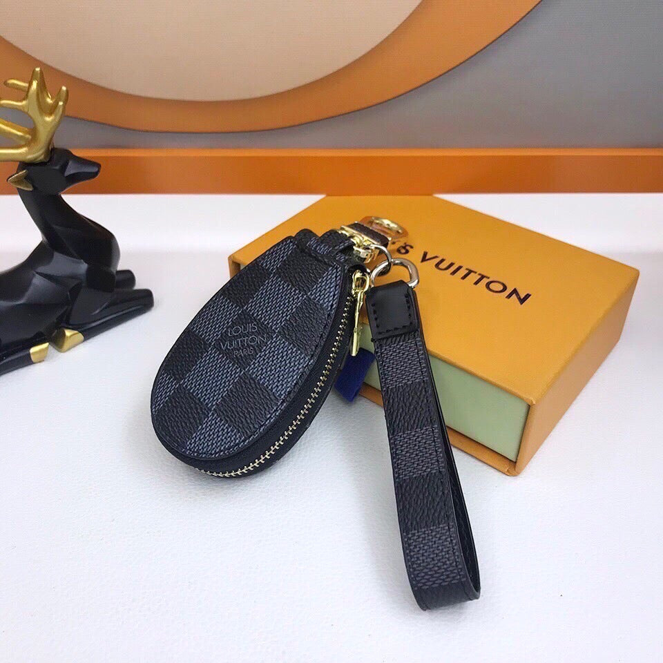 EN - Lux Keychains LUV 026