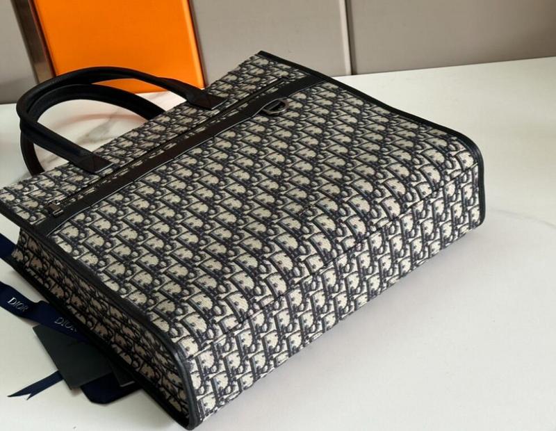 SAMCC - DOR Bags - 021
