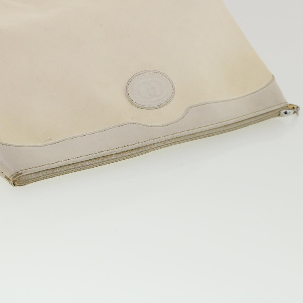 GUCCI Micro GG Canvas Clutch Bag White 014.904.0597 fm1931