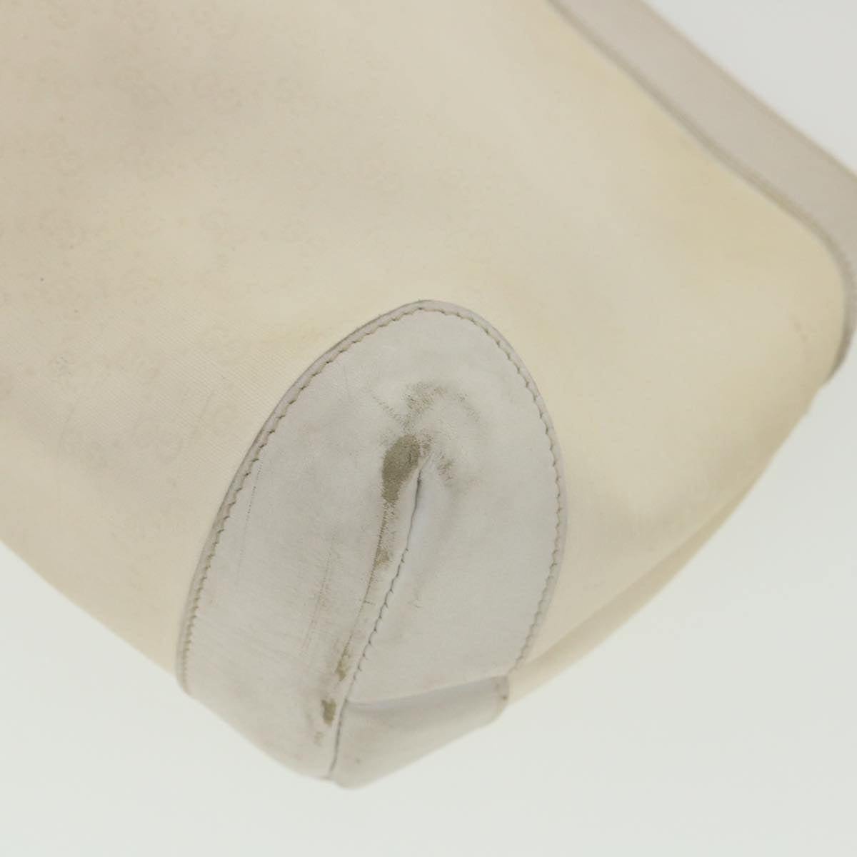 GUCCI Micro GG Canvas Clutch Bag White 014.904.0597 fm1931