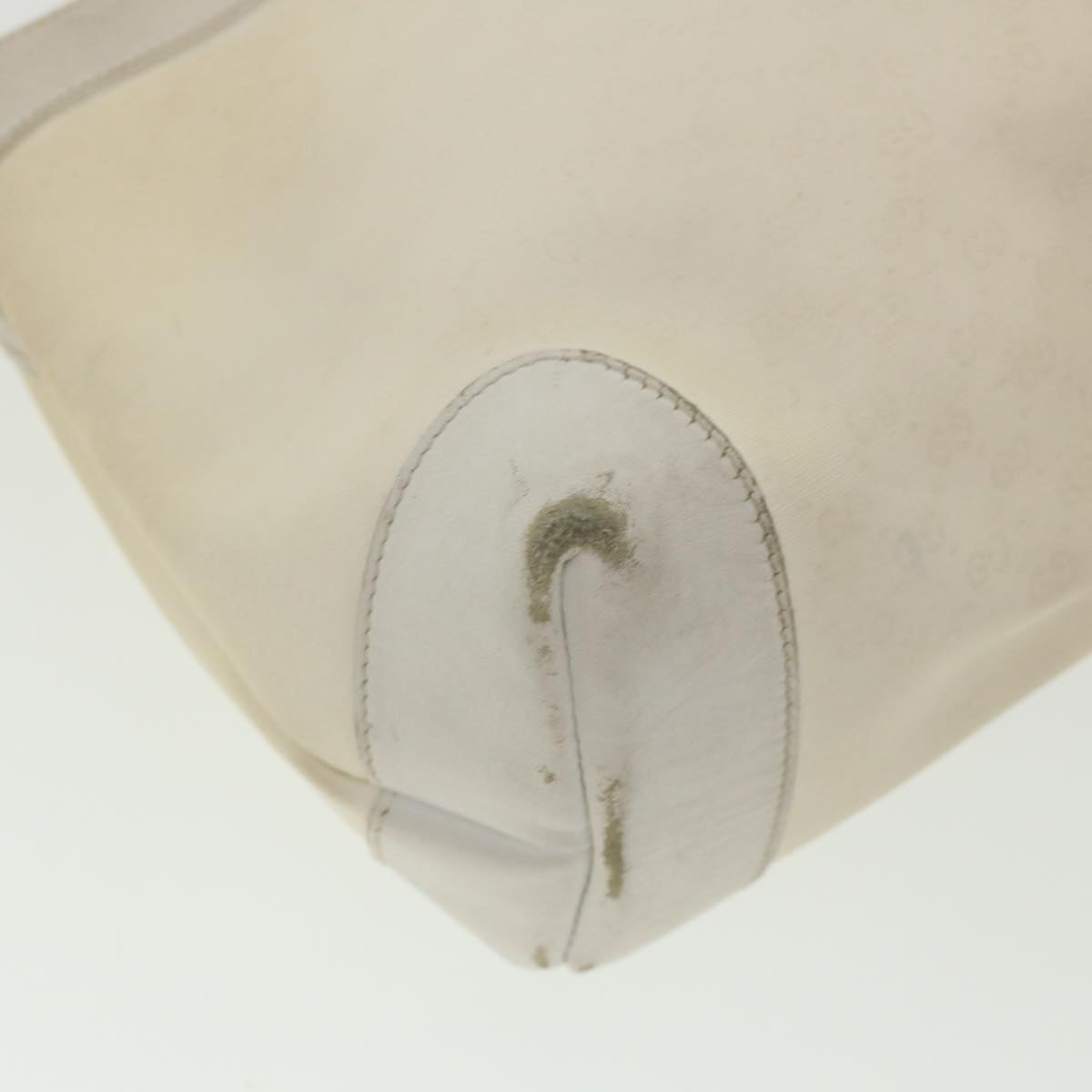 GUCCI Micro GG Canvas Clutch Bag White 014.904.0597 fm1931