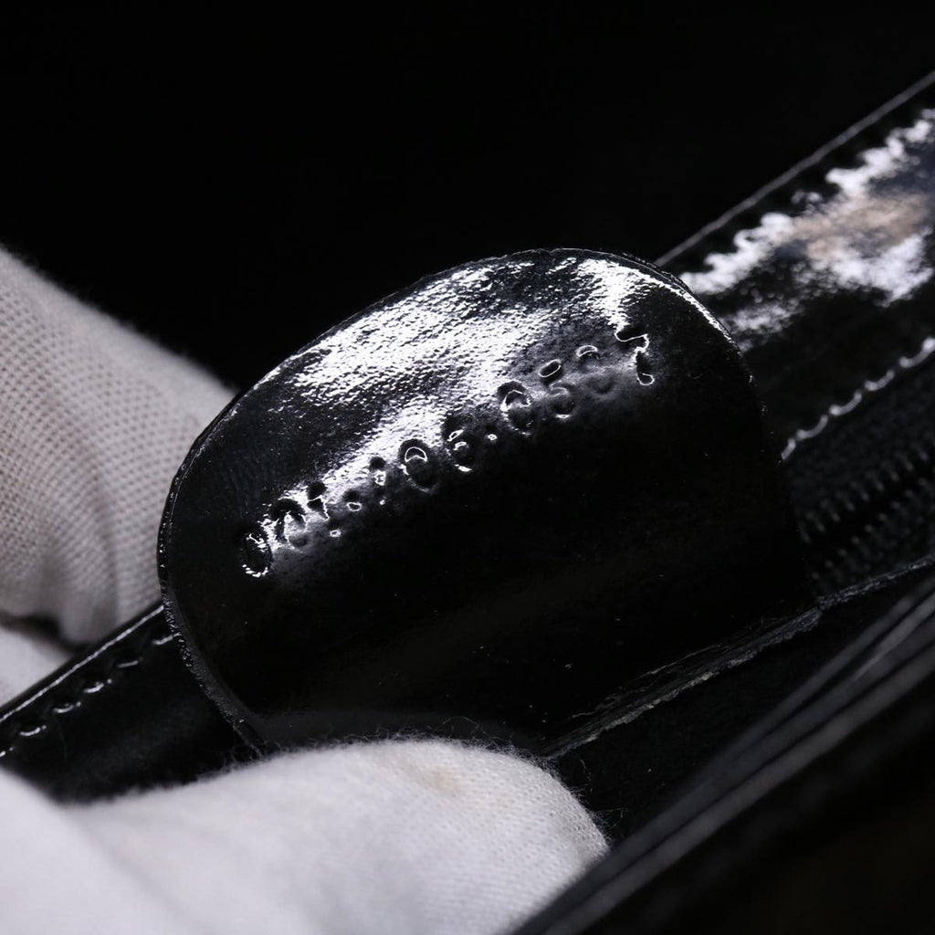 GUCCI Shoulder Bag Patent leather Black fm2405