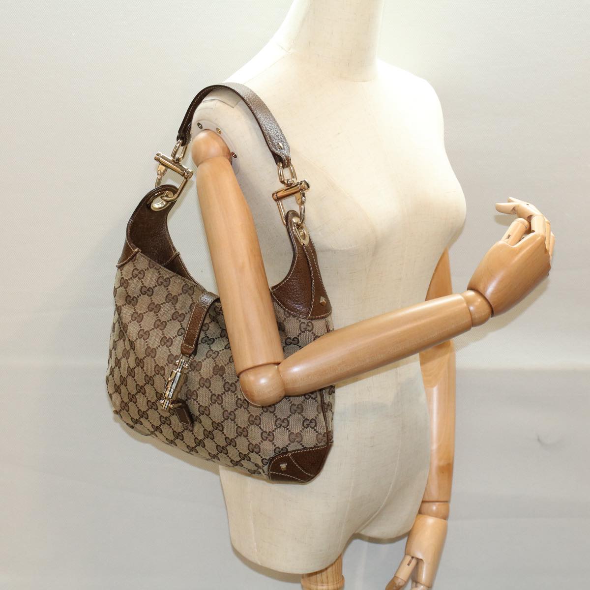 GUCCI GG Canvas Jackie Shoulder Bag Beige 120888 fm2784