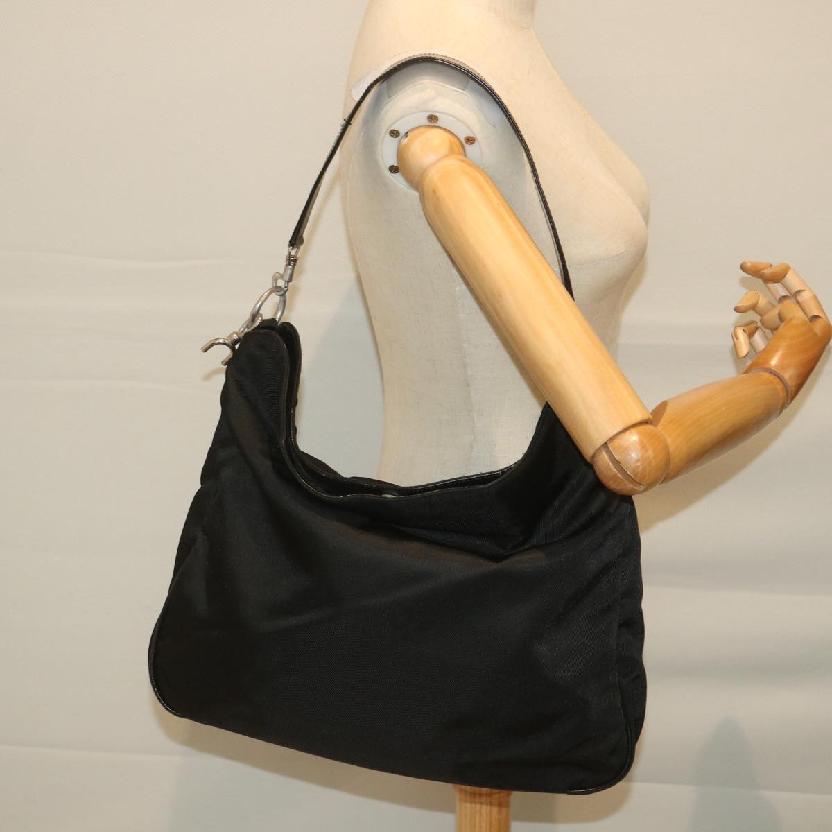 GUCCI Shoulder Bag Nylon Black 001 1998 1577 fm2876