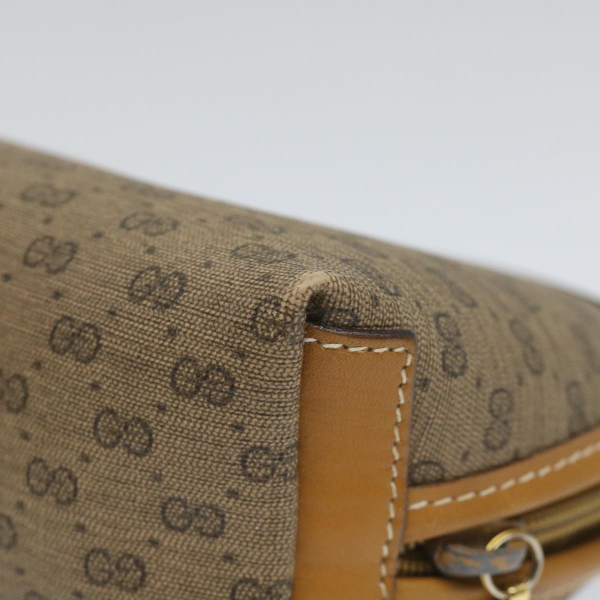 GUCCI Micro GG Canvas Pouch PVC Leather Beige fm2882