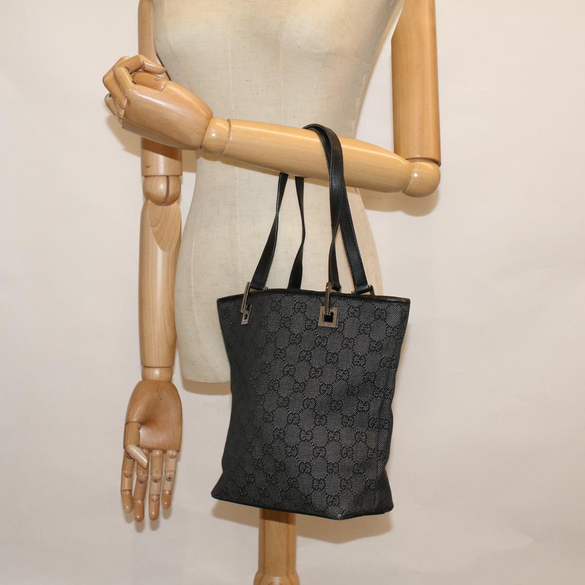 GUCCI GG Canvas Tote Bag Black 31244 fm2943