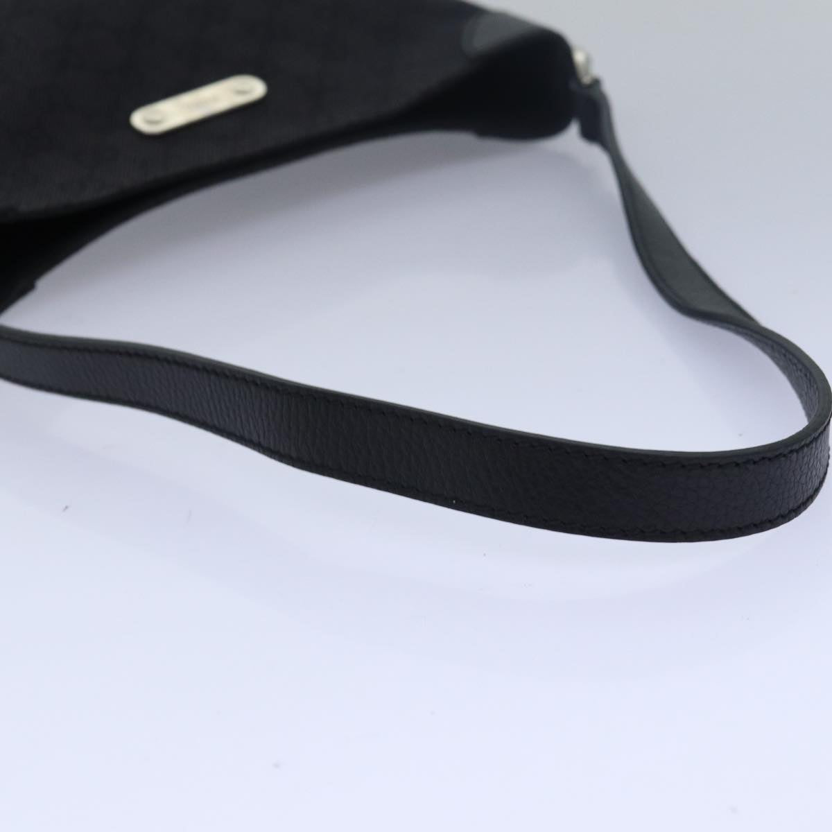 GUCCI GG Canvas Shoulder Bag Outlet Black 196140 fm3505