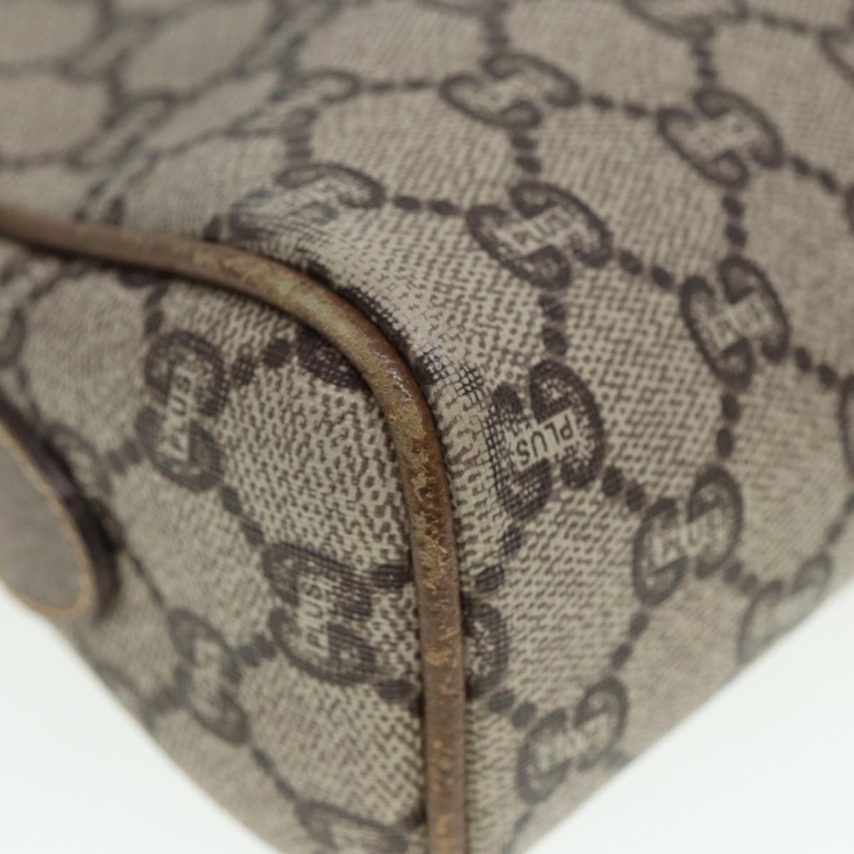 GUCCI GG Plus Supreme Shoulder Bag PVC Leather Beige fm3509