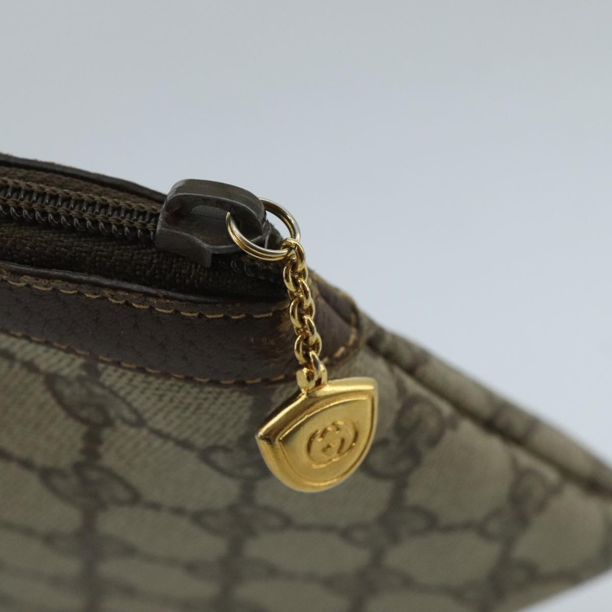 GUCCI GG Supreme Clutch Bag PVC Beige fm4139