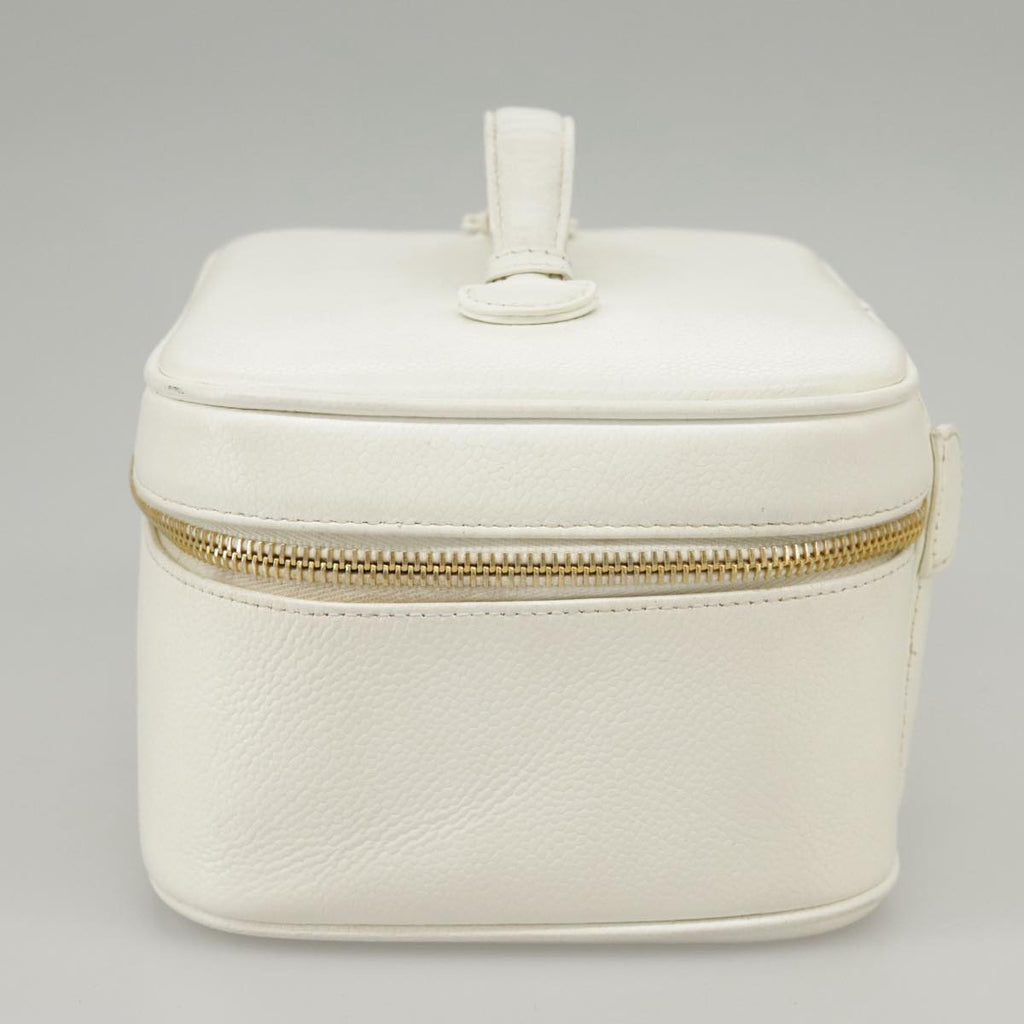 CHANEL COCO Mark vanity Pouch Caviar Skin White Gold CC fm4164