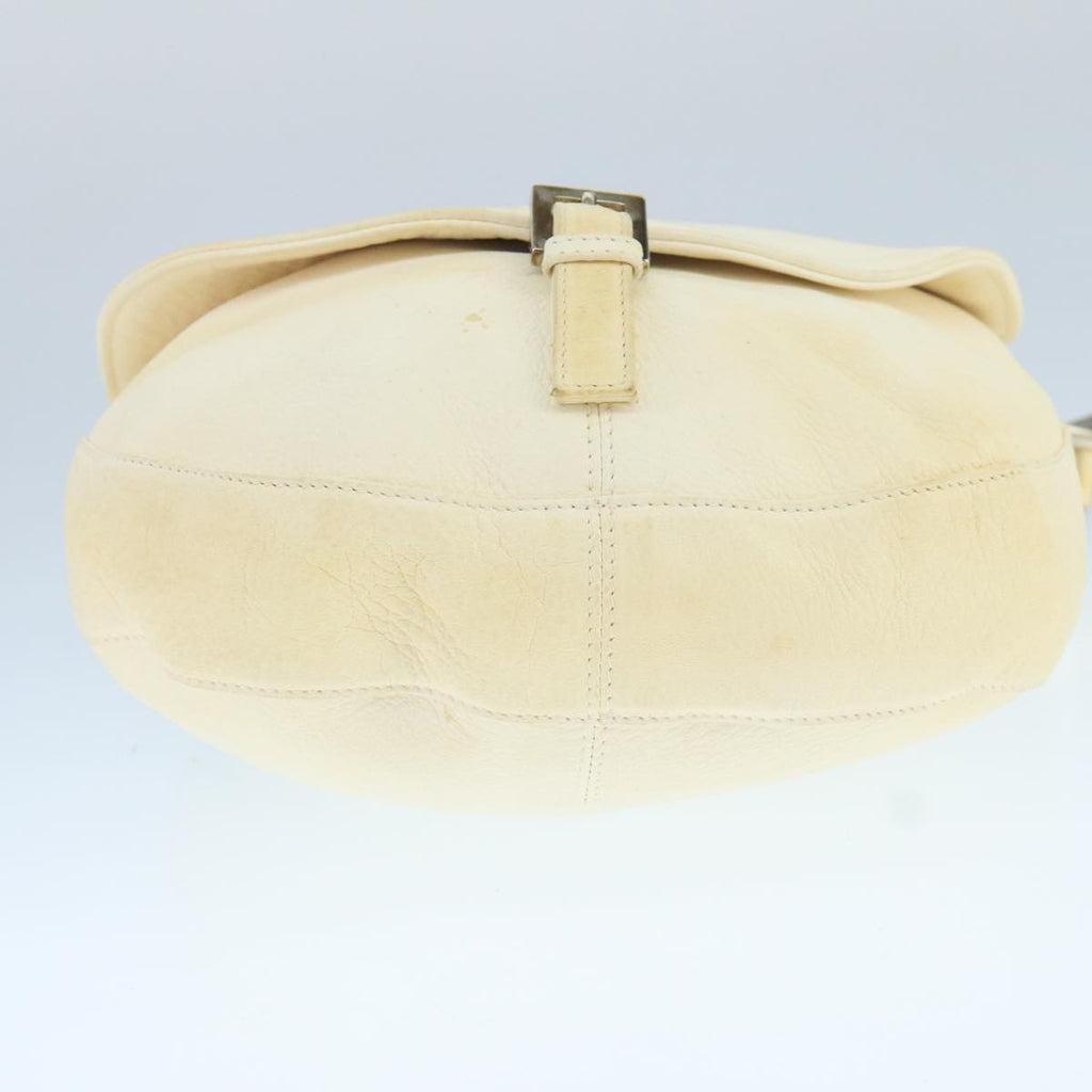 FENDI Chain Shoulder Bag Leather White Silver fm4231