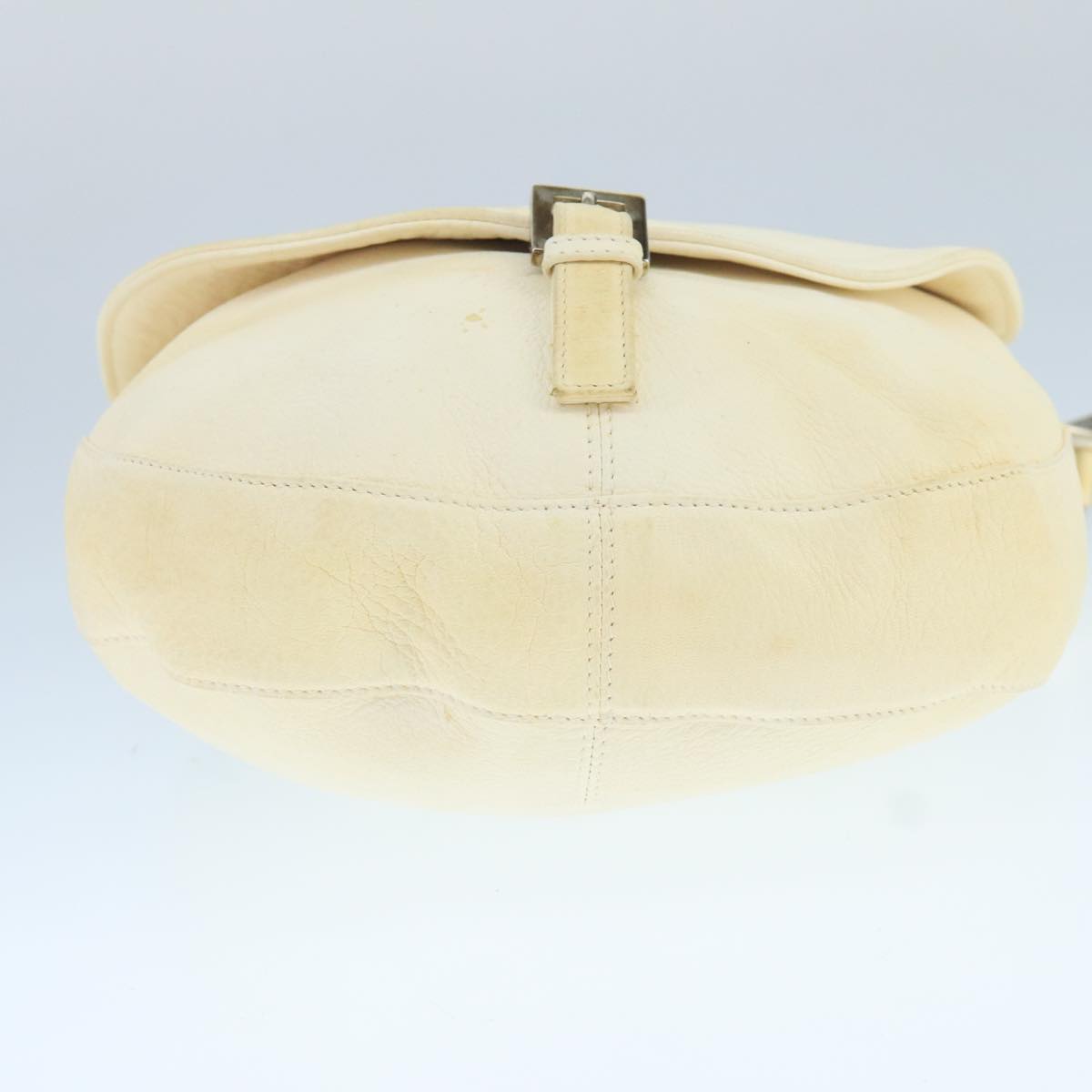 FENDI Chain Shoulder Bag Leather White Silver fm4231