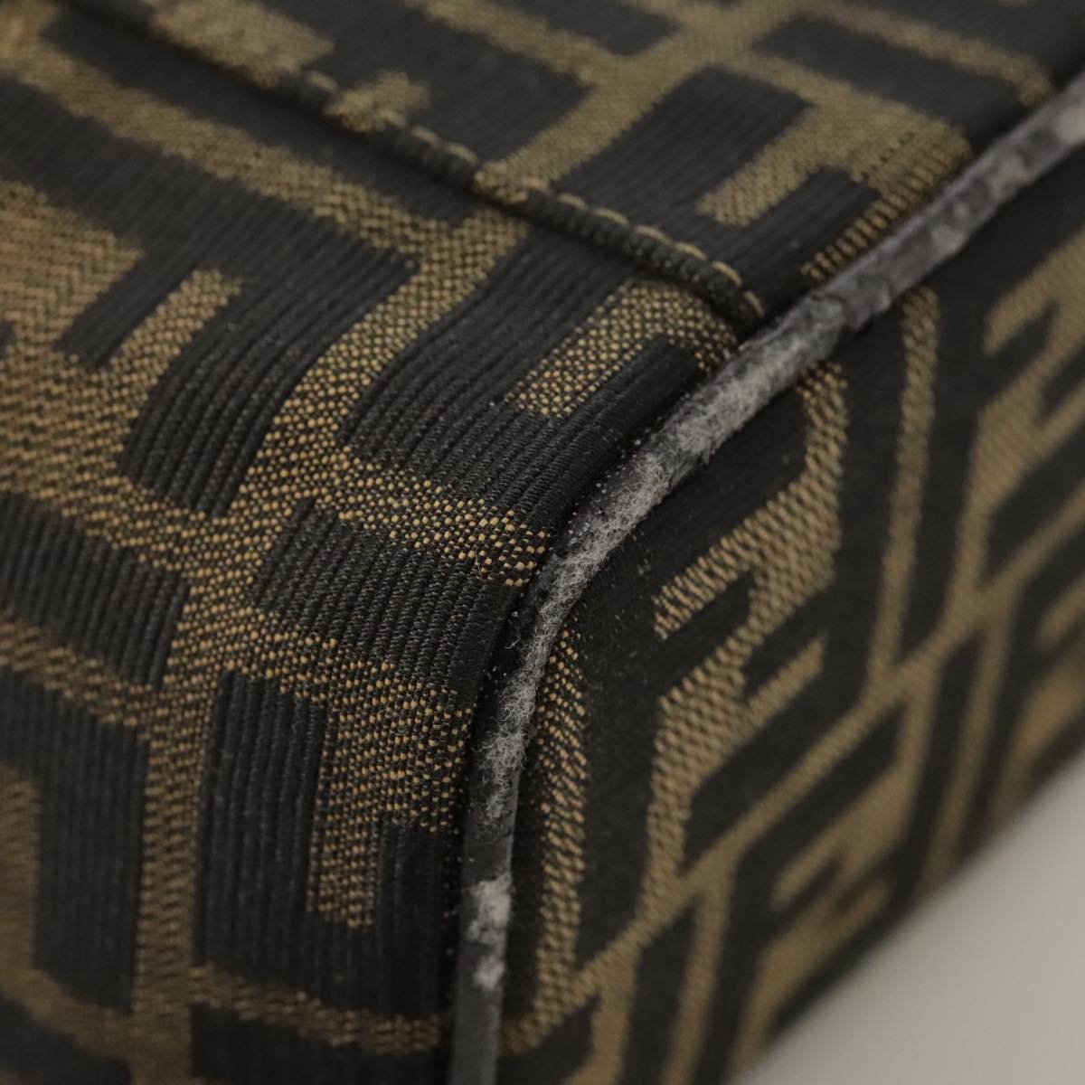 FENDI Zucca Canvas Vanity Pouch Brown Black fm4232
