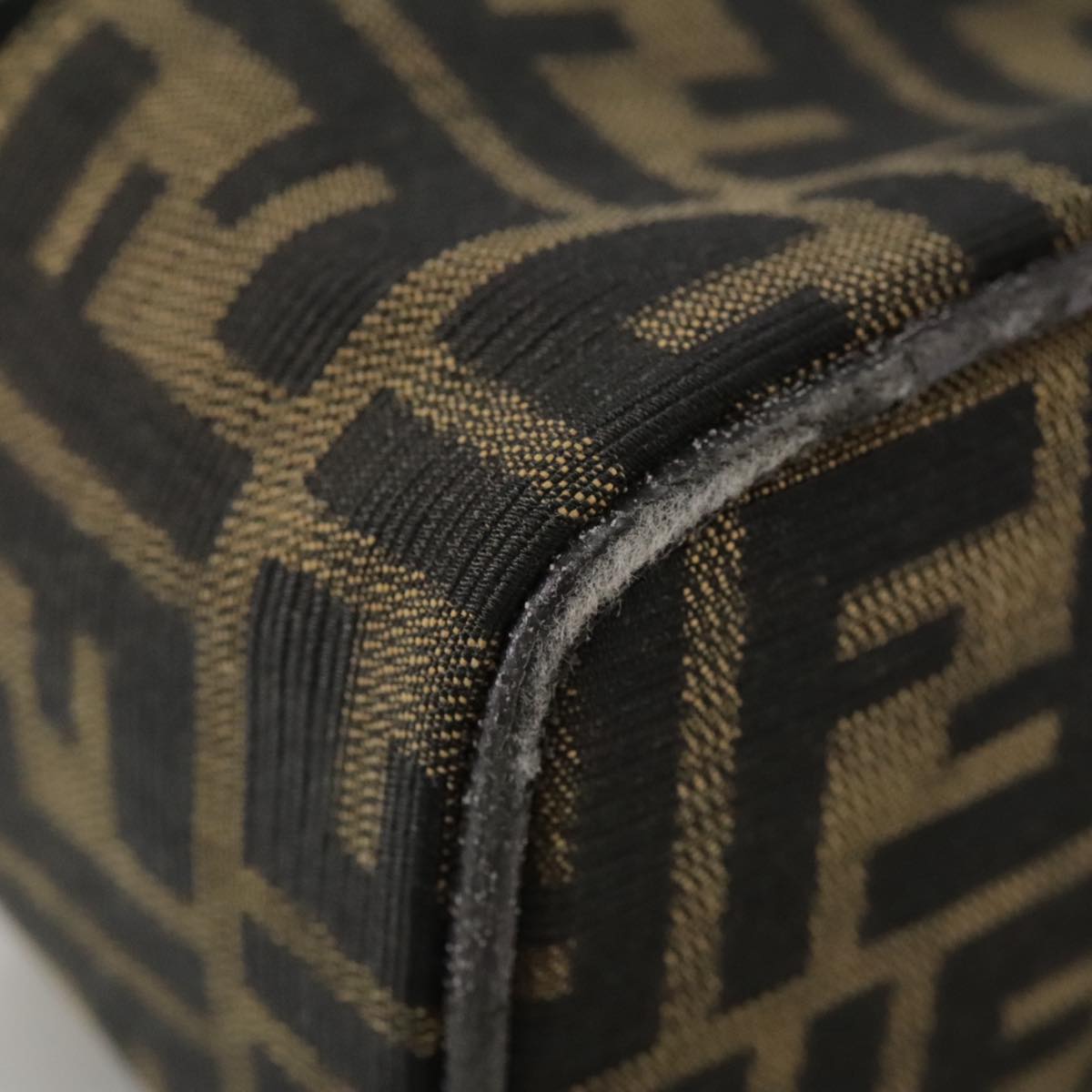 FENDI Zucca Canvas Vanity Pouch Brown Black fm4232