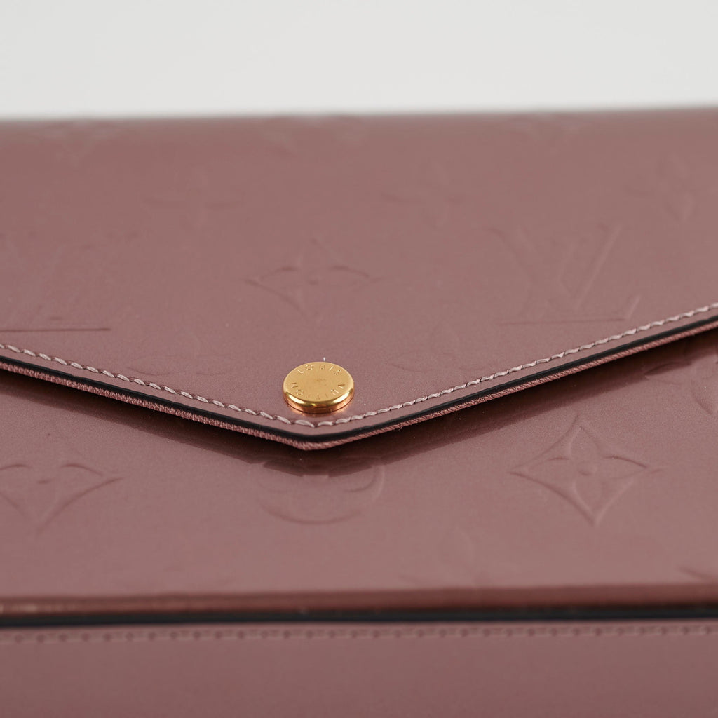 Louis Vuitton Pochette Felicie Vernis Monogram Pink Crossbody Bag