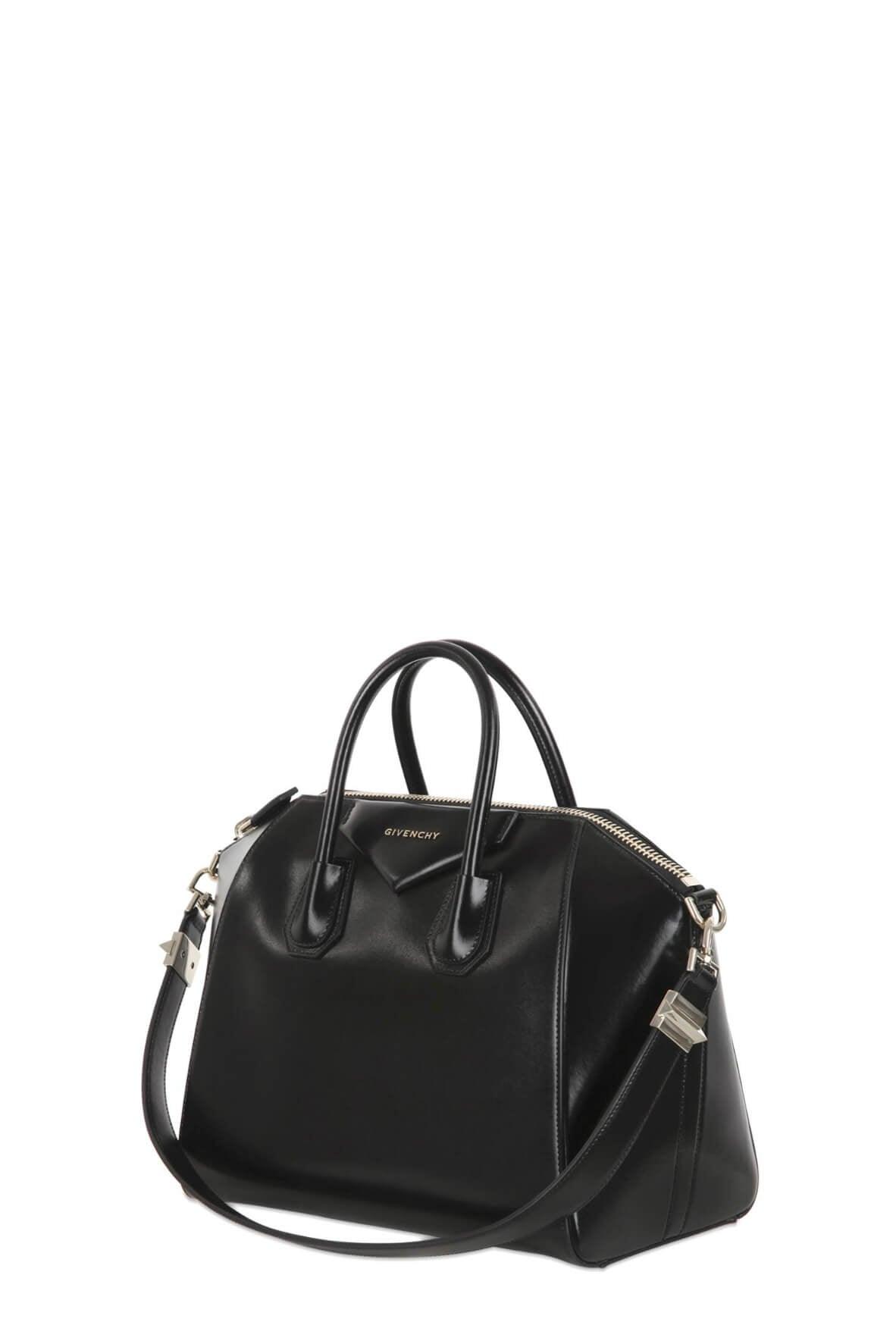 Medium Antigona Black in Glossy Leather