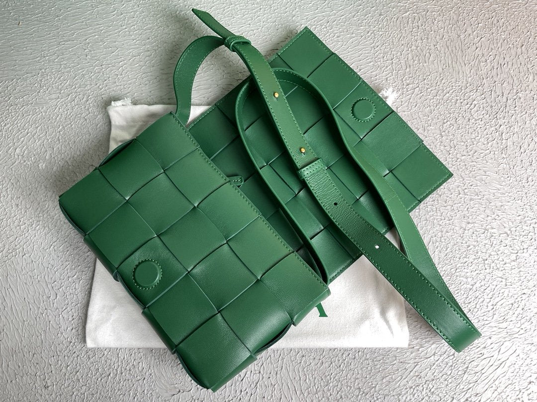 GLAMI Cassette Green, For Women, WomenÃƒÂ¢Ã¢â€šÂ¬Ã¢â€žÂ¢s Bags 9.1in/23cm