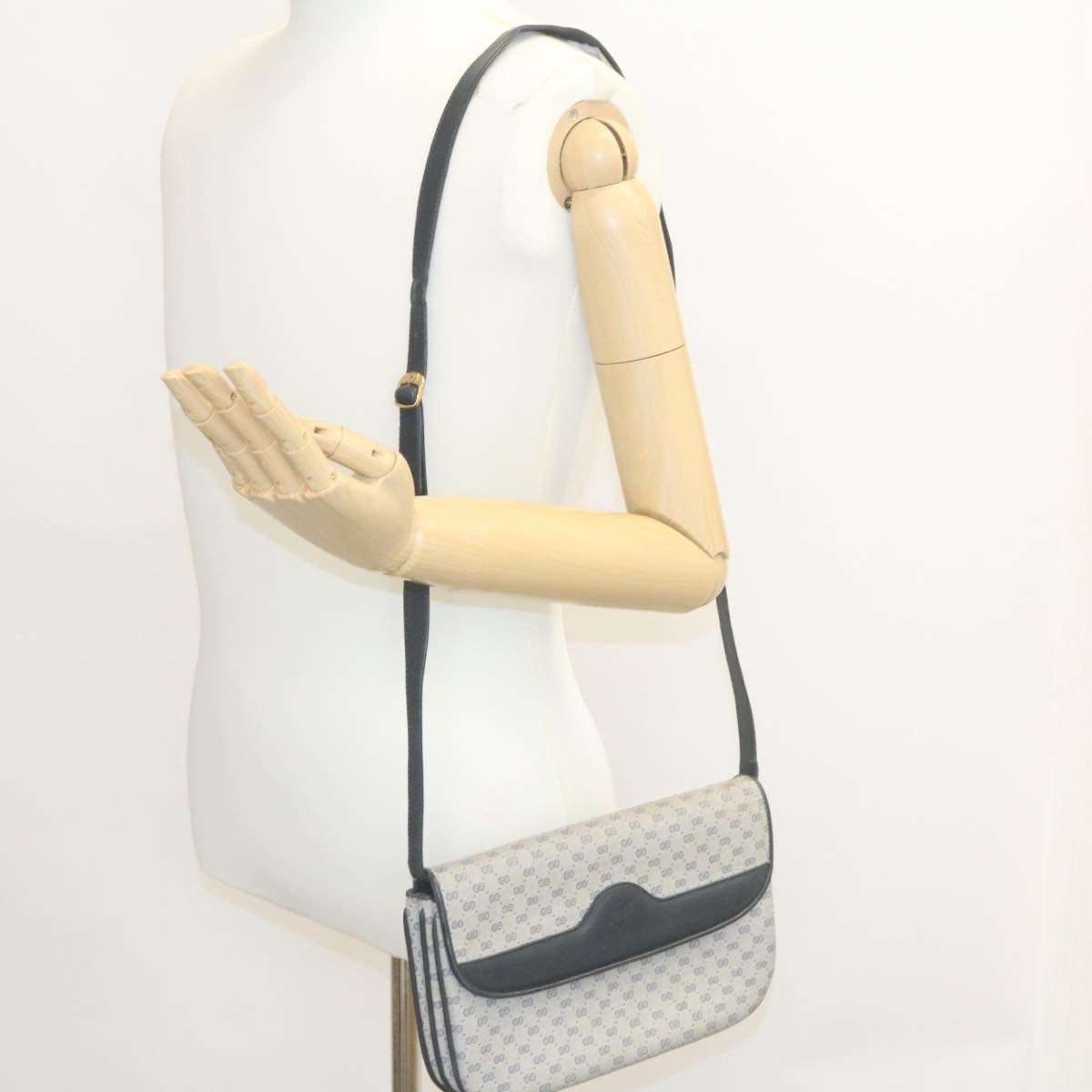 GUCCI Micro GG Canvas Shoulder Bag Navy am1865g