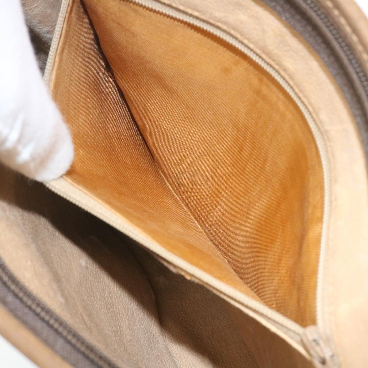 GUCCI GG Canvas Clutch Bag PVC Leather Beige am2188g