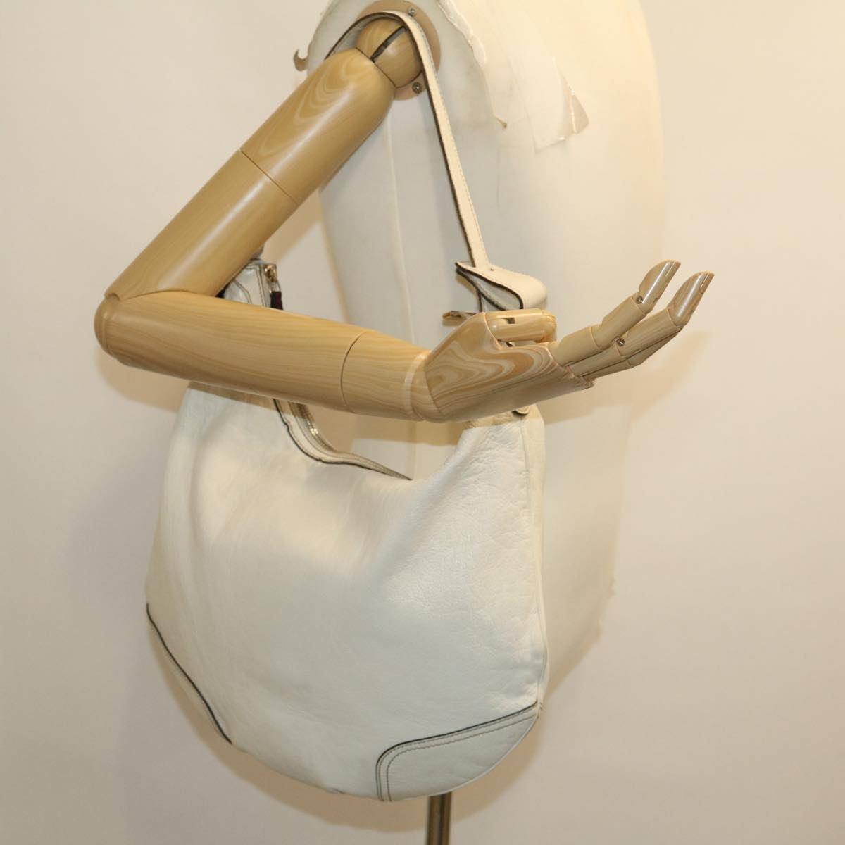 GUCCI Shoulder Bag Leather White am2557g
