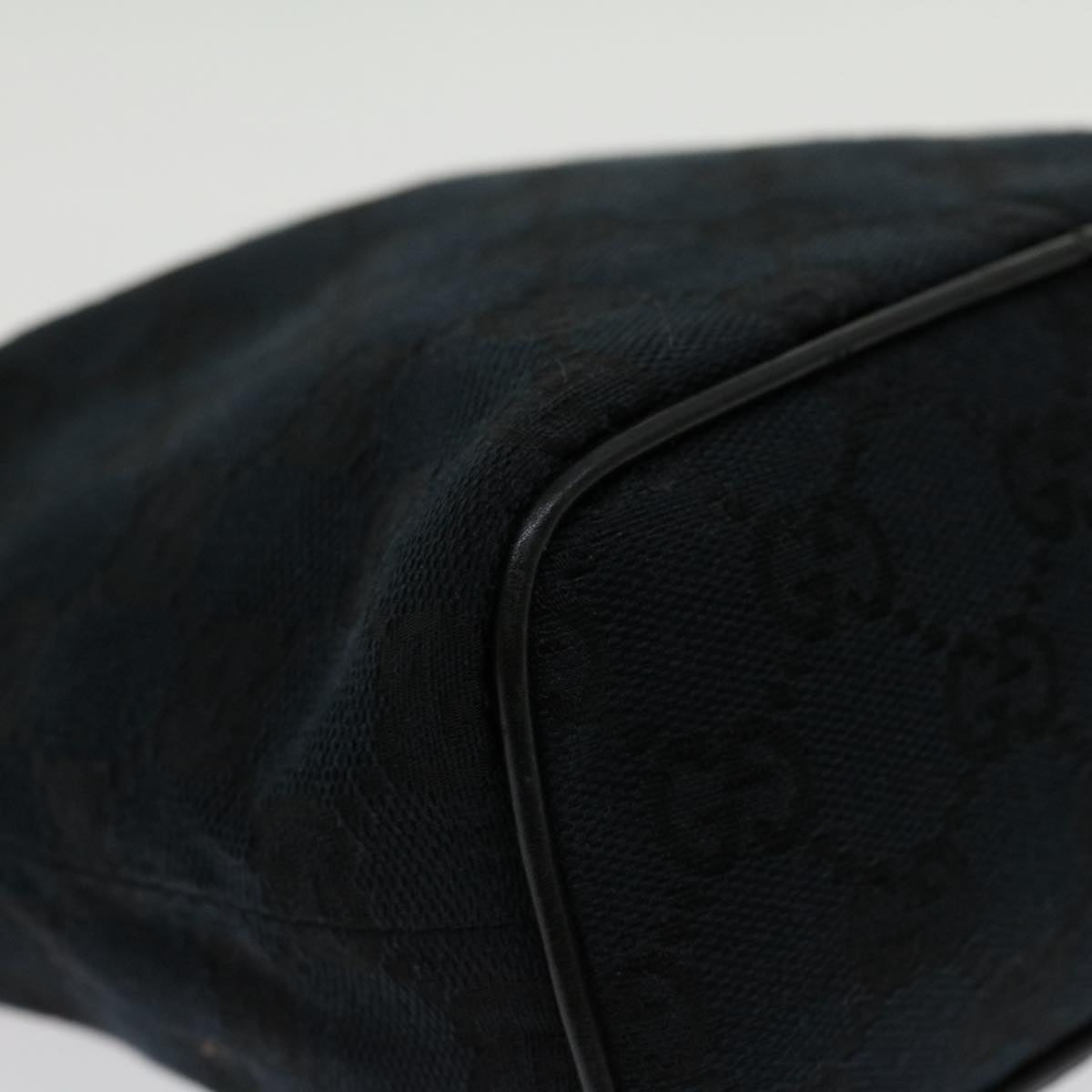 GUCCI GG Canvas Hand Bag Black am2610g