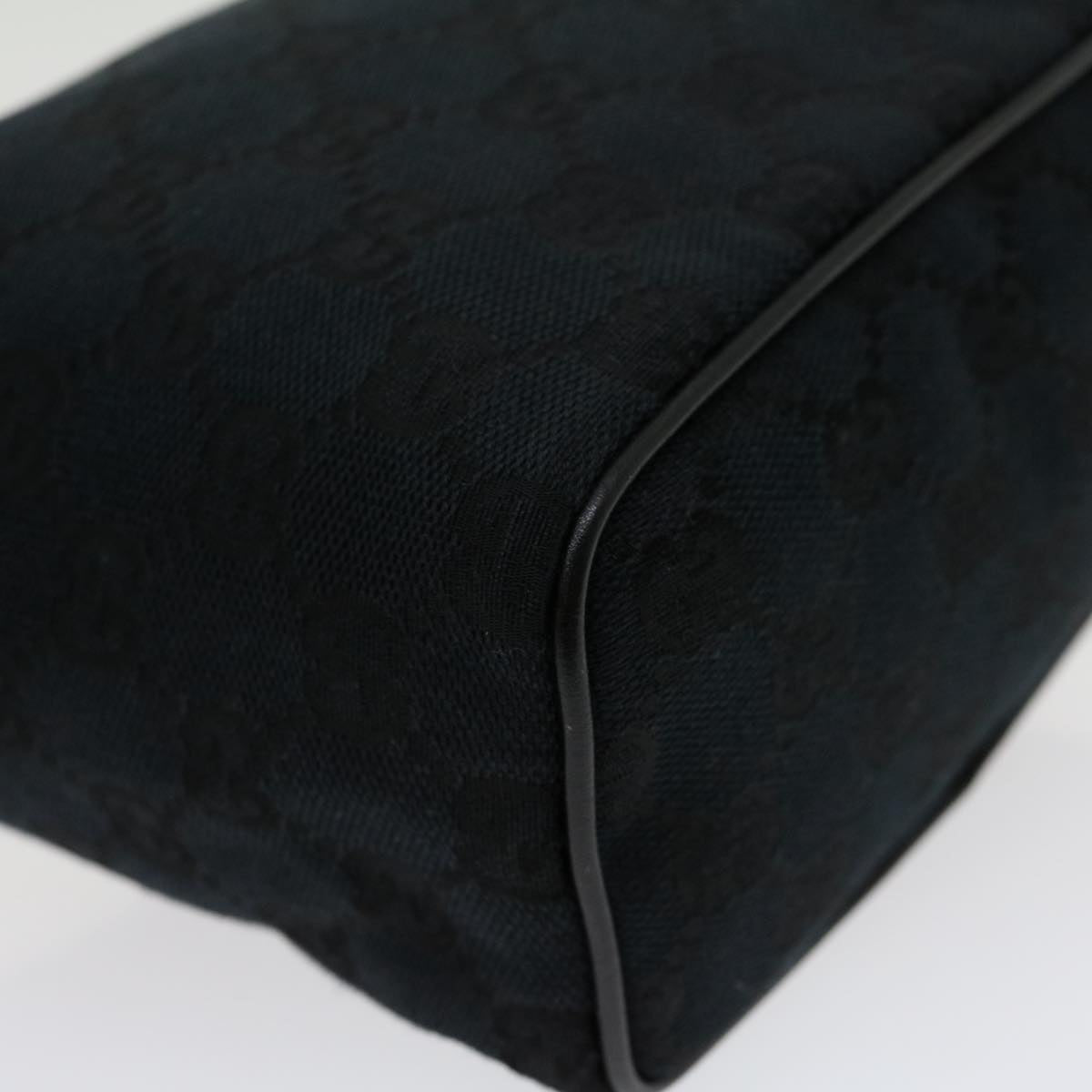GUCCI GG Canvas Hand Bag Black am2610g