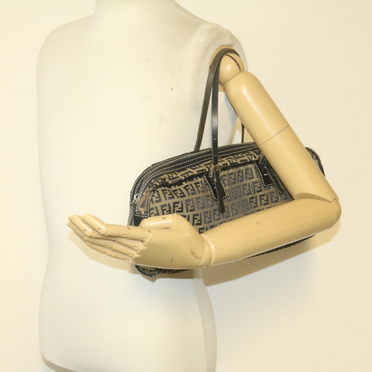 FENDI Zucchino Canvas Hand Bag Navy Blue am577g