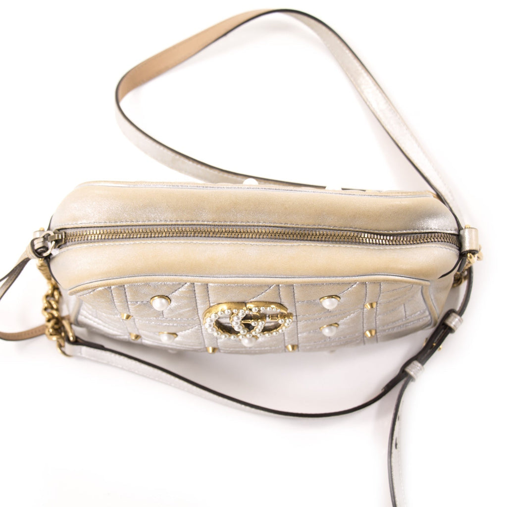 Gucci GG Marmont MatelassÃƒÆ’Ã‚Â© Silver Metallic Bag