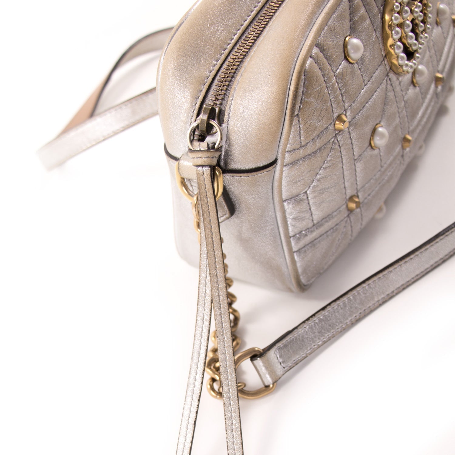Gucci GG Marmont MatelassÃƒÆ’Ã‚Â© Silver Metallic Bag