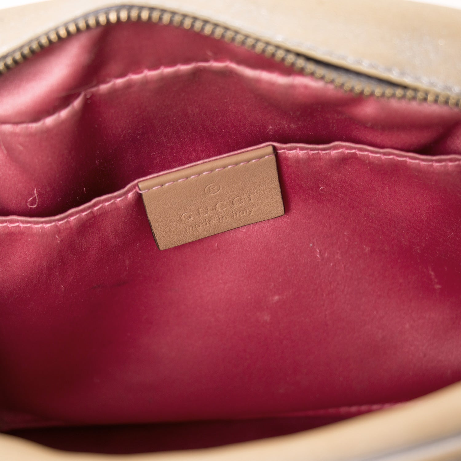 Gucci GG Marmont MatelassÃƒÆ’Ã‚Â© Silver Metallic Bag