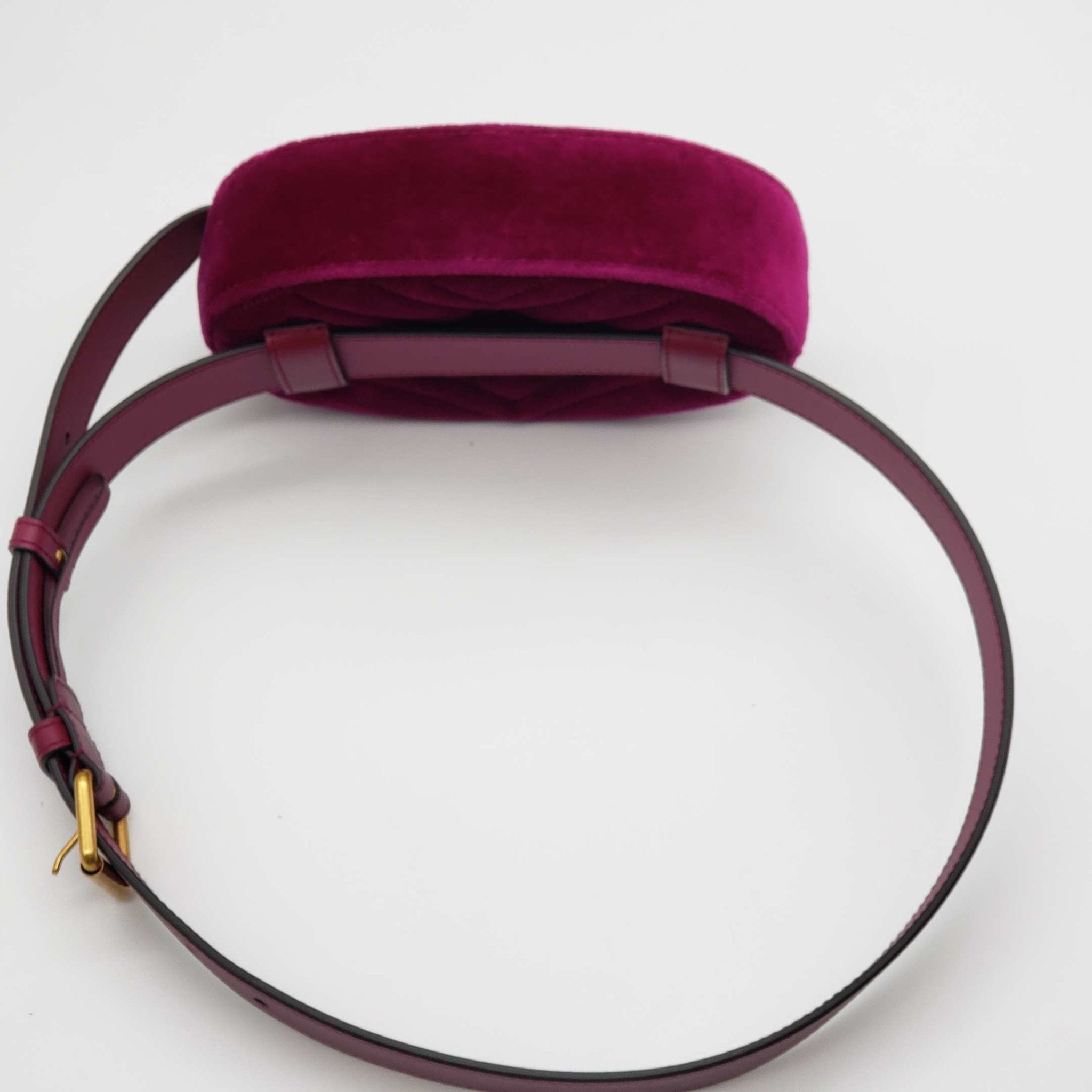 GUCCI GG Marmont Velvet Magenta Waist/Belt Bag