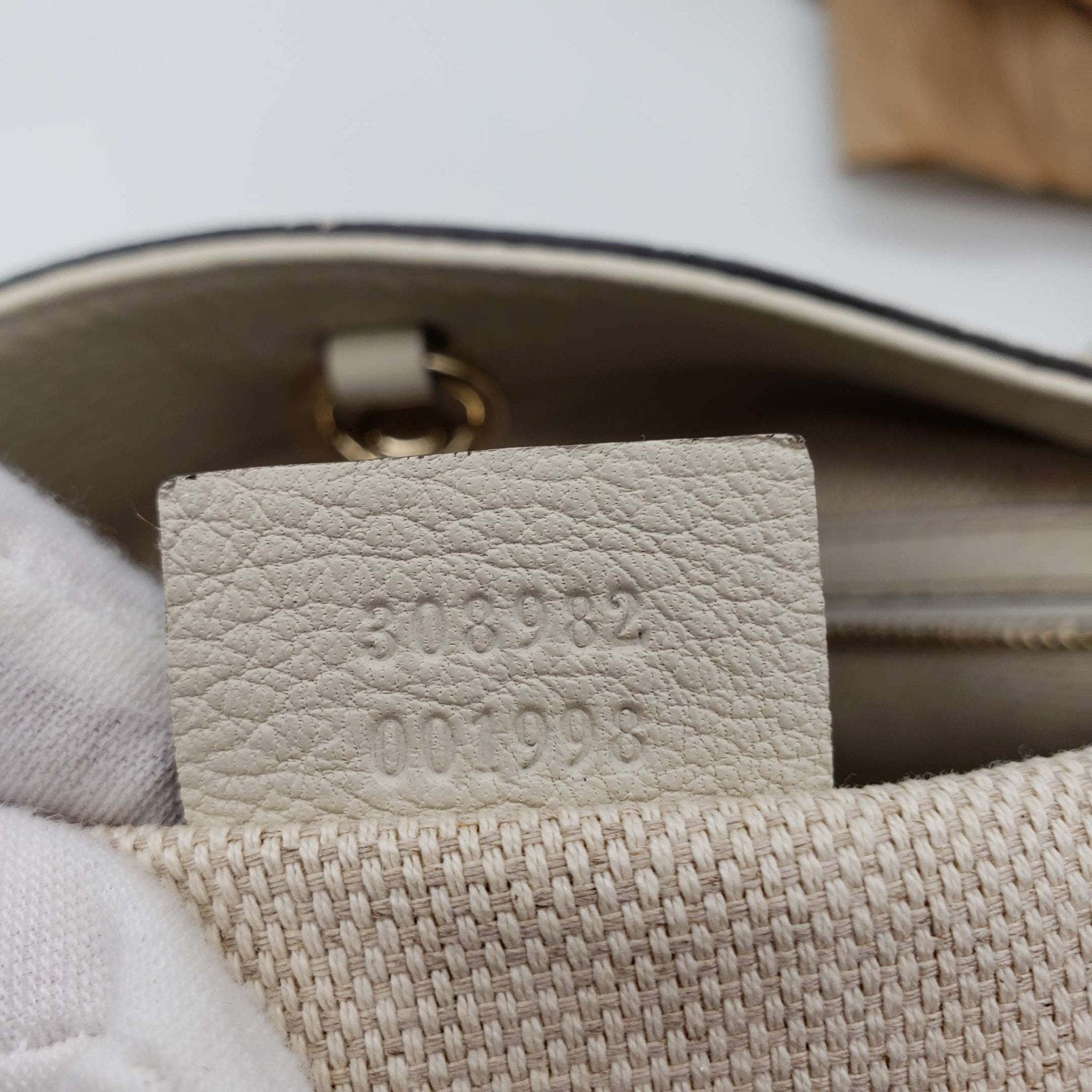 Gucci GG Soho on Chain Medium White Shoulder Bag