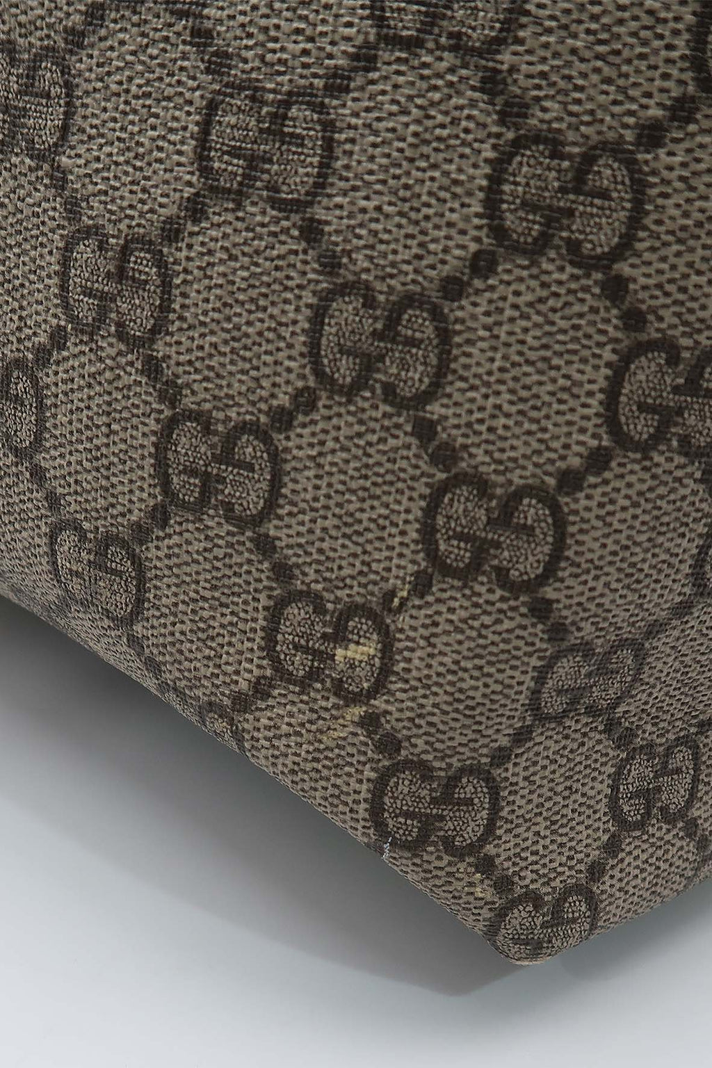 GG Supreme Tote Brown, White