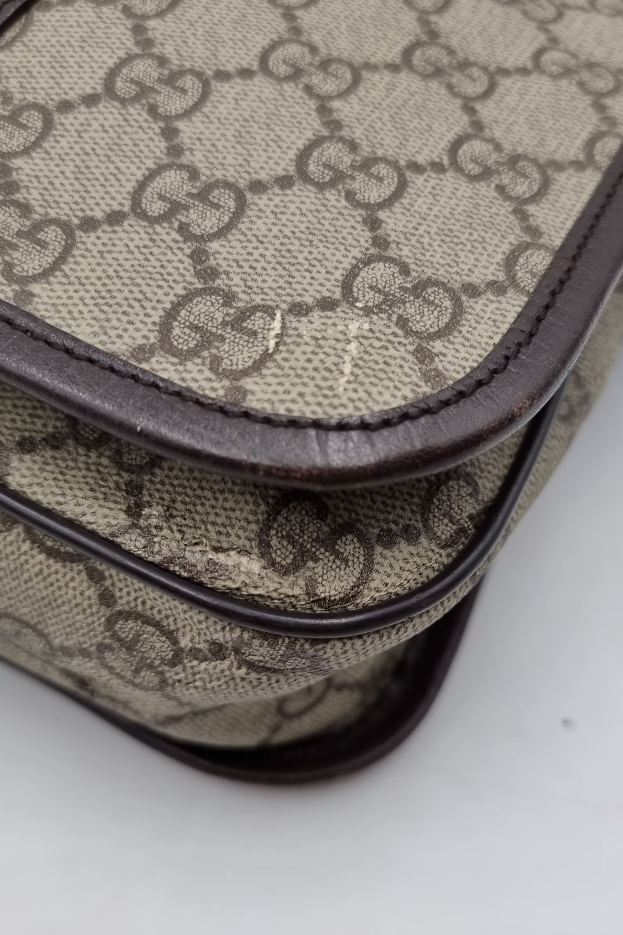 GG Supreme Web Messenger Bag Beige