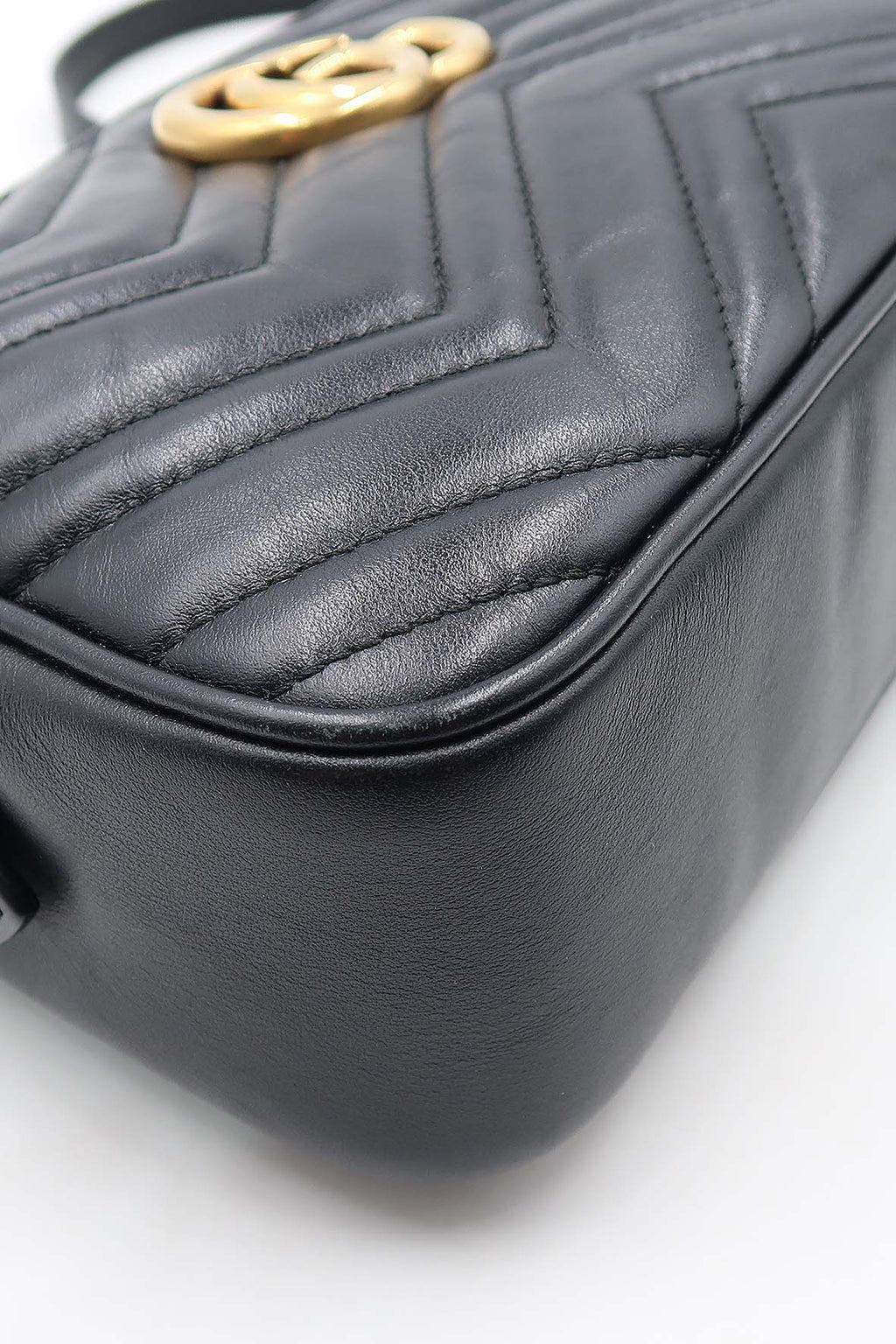 Small GG Marmont Matelasse Shoulder Bag Black