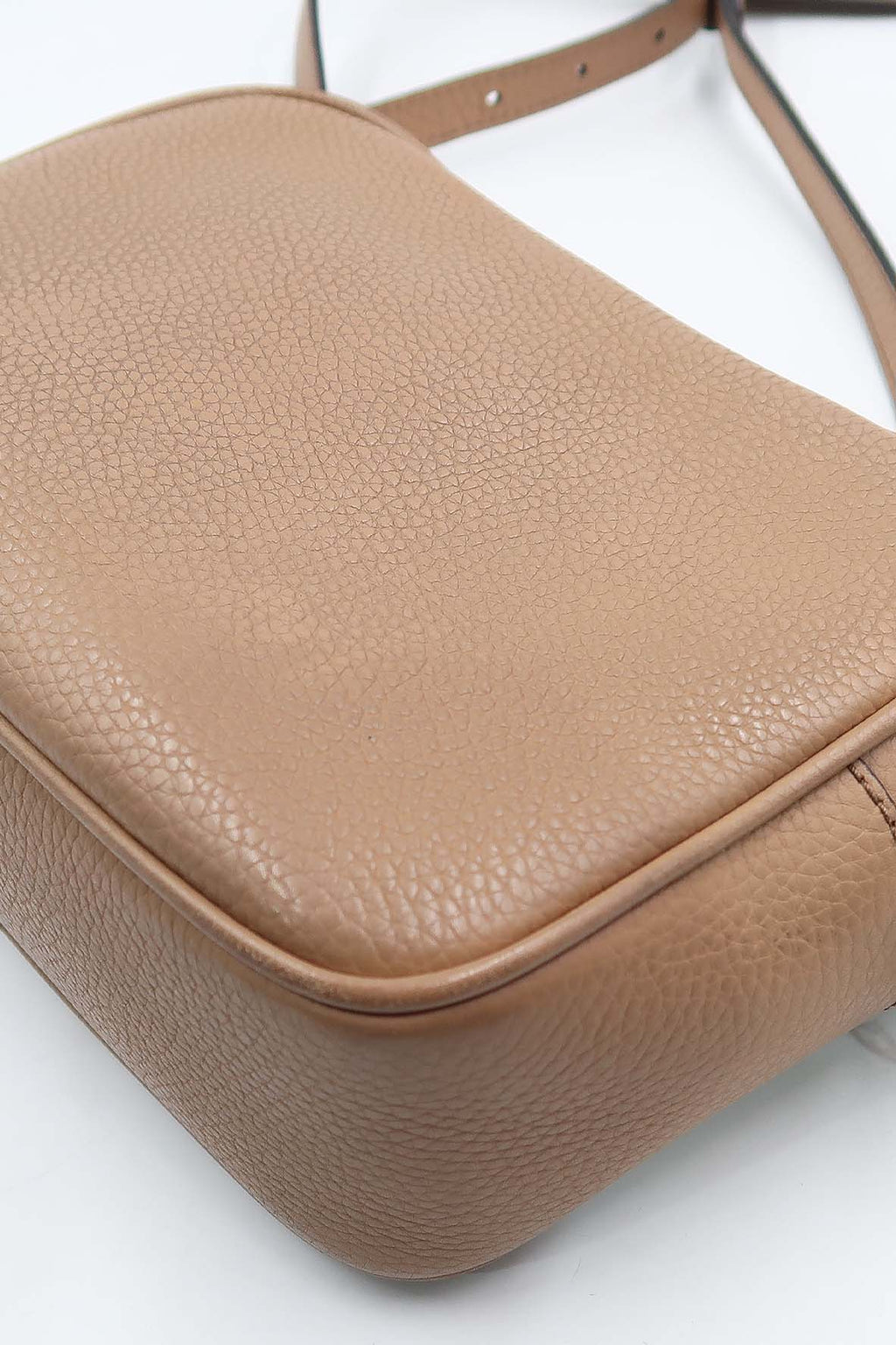 Soho Disco Crossbody Light Brown