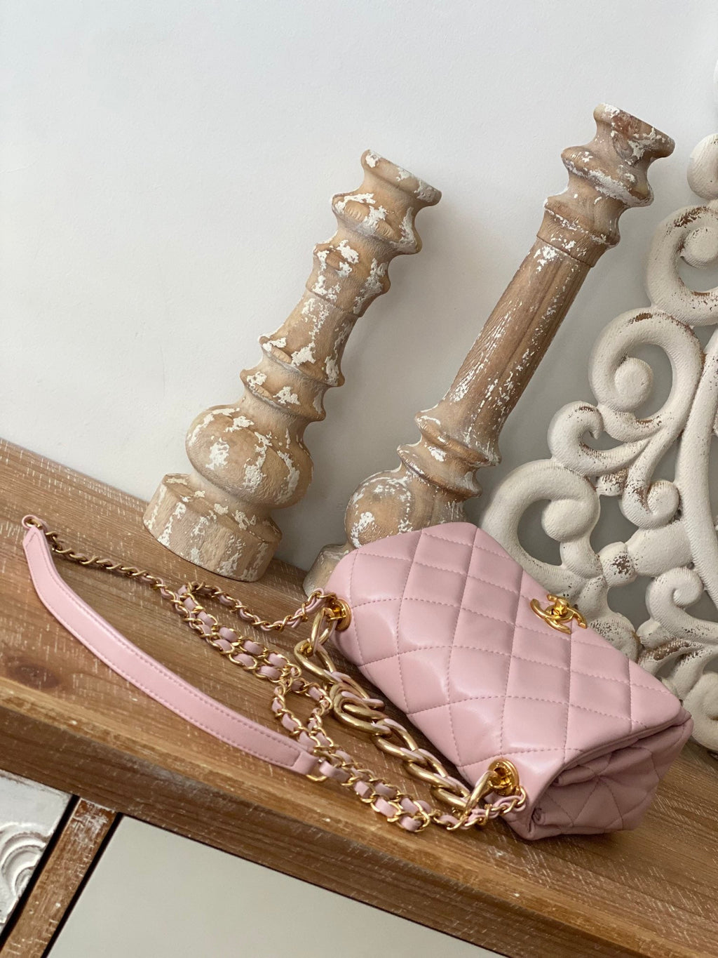 CHL Classic Diamond Flap Bag Light PiNike For Women, Women’s Bags 9.1in/23cm
