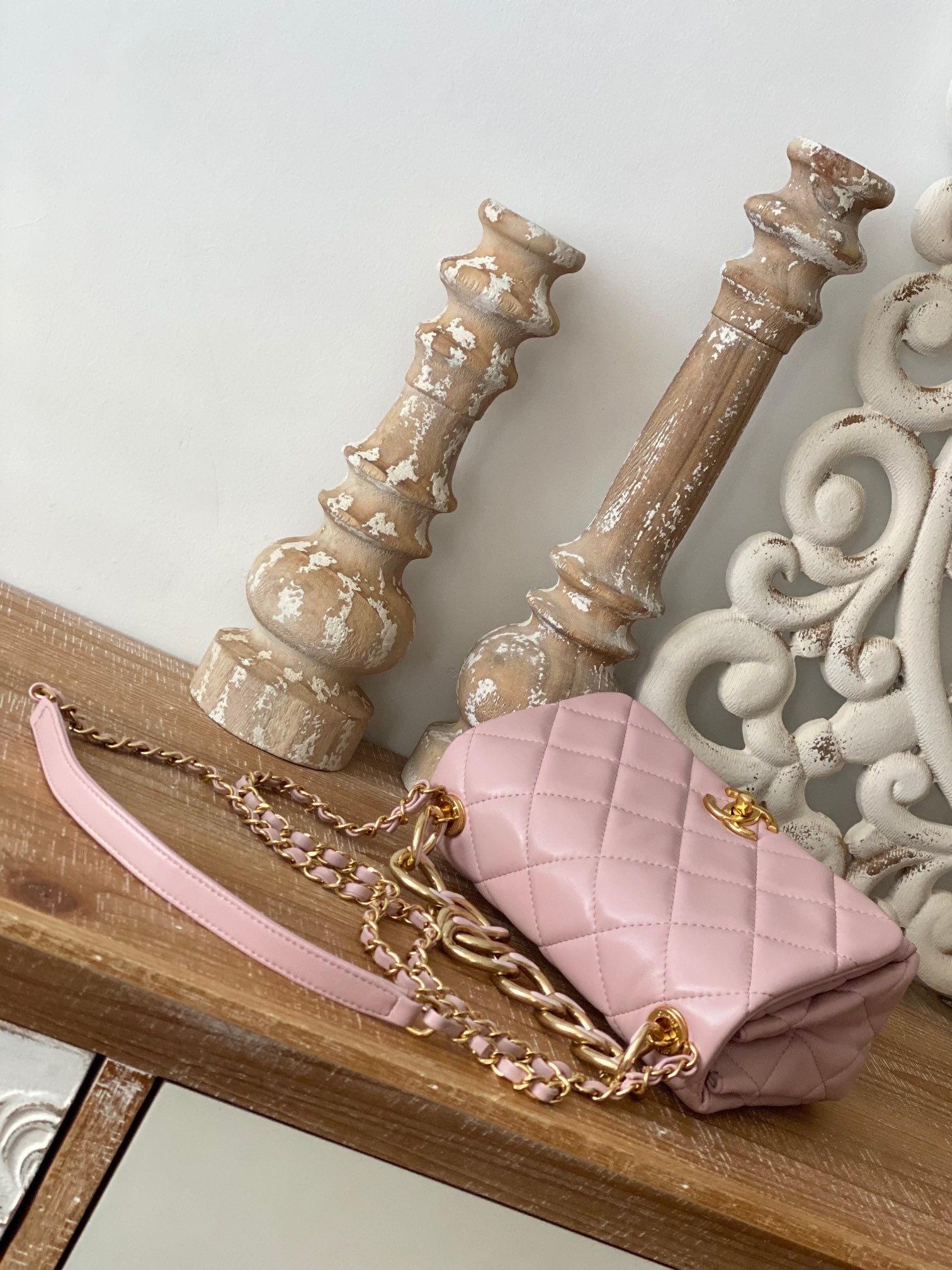 CHL Classic Diamond Flap Bag Light PiNike For Women, Women’s Bags 9.1in/23cm