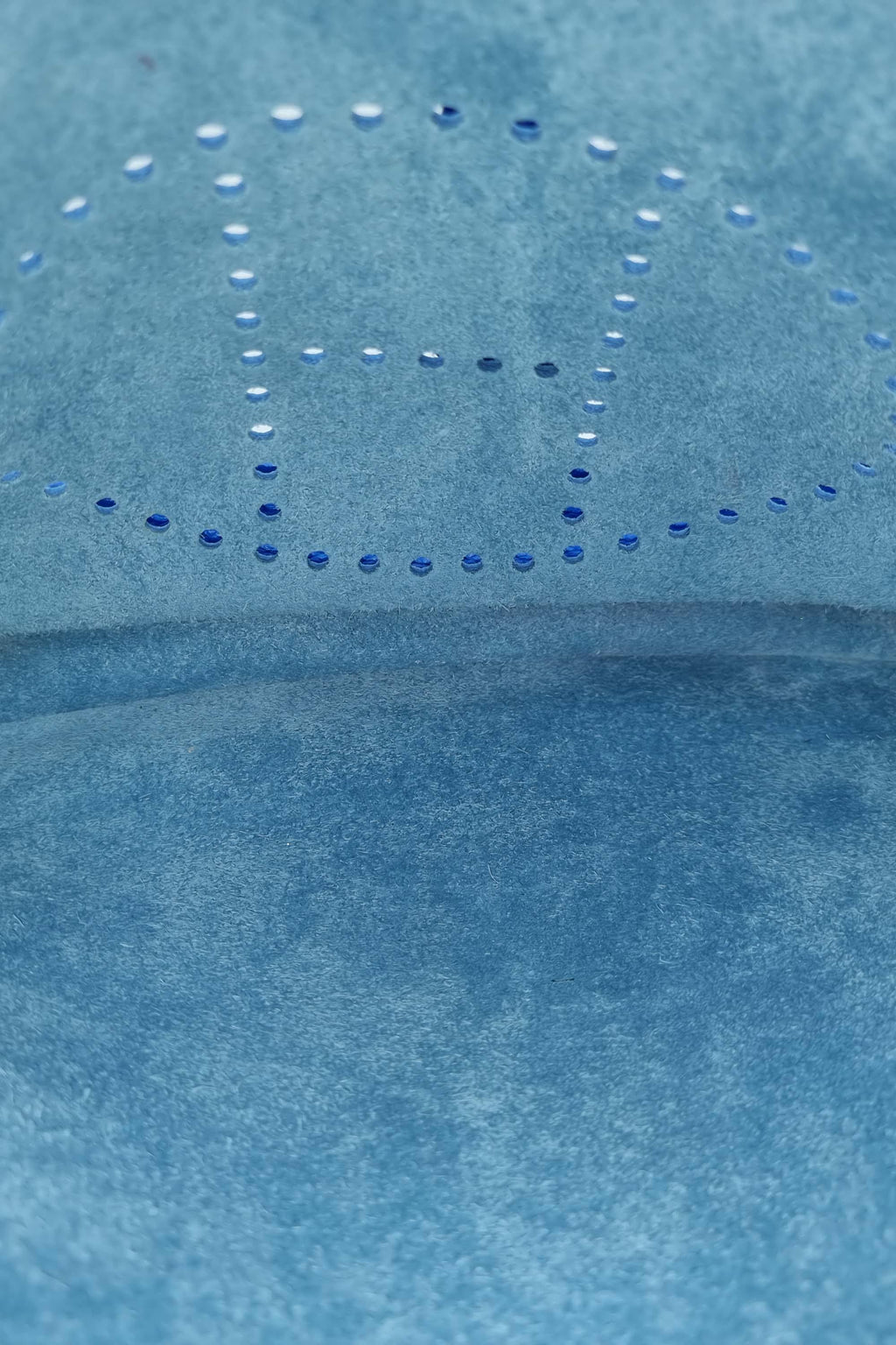 Evelyne III 29 Blue