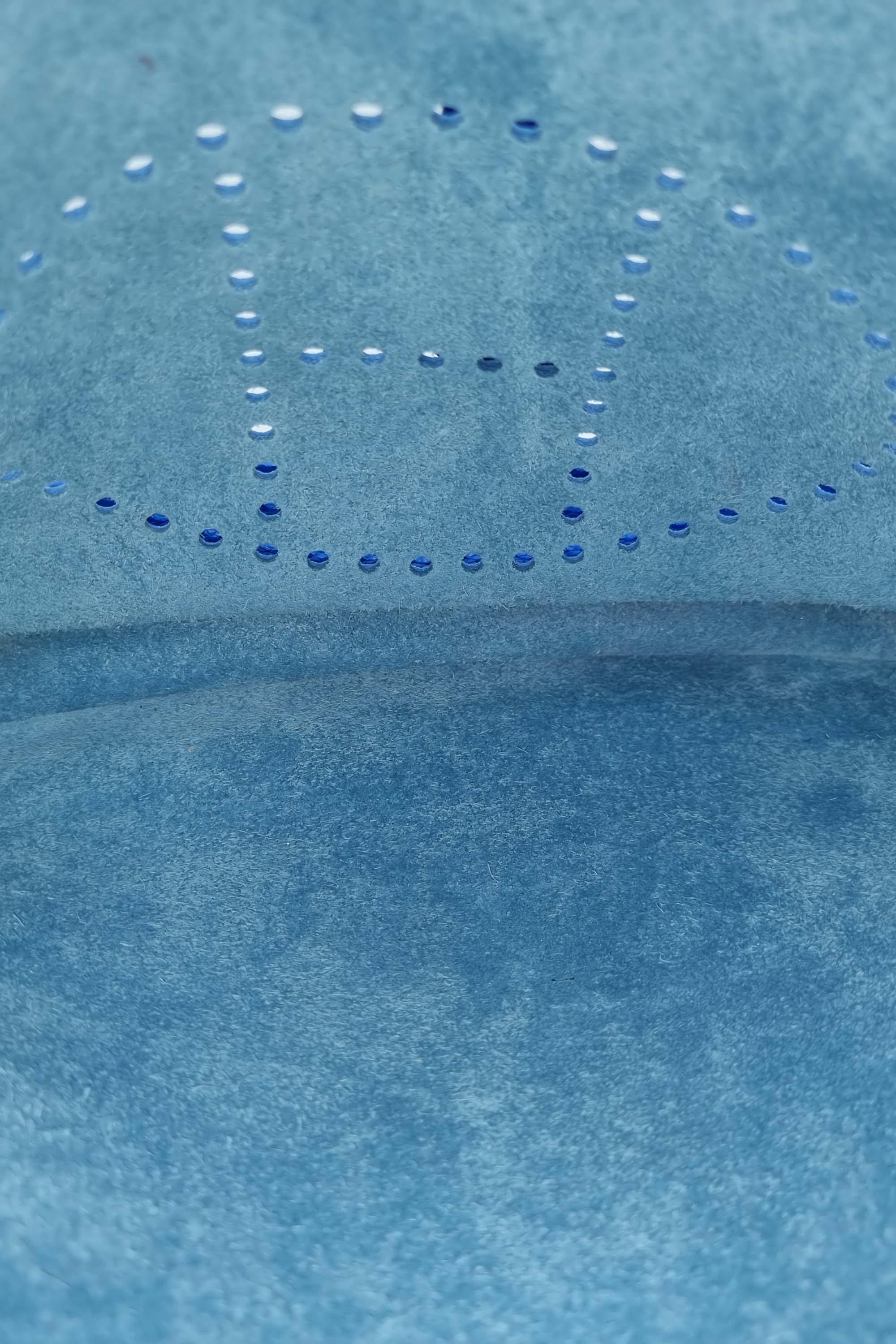 Evelyne III 29 Blue