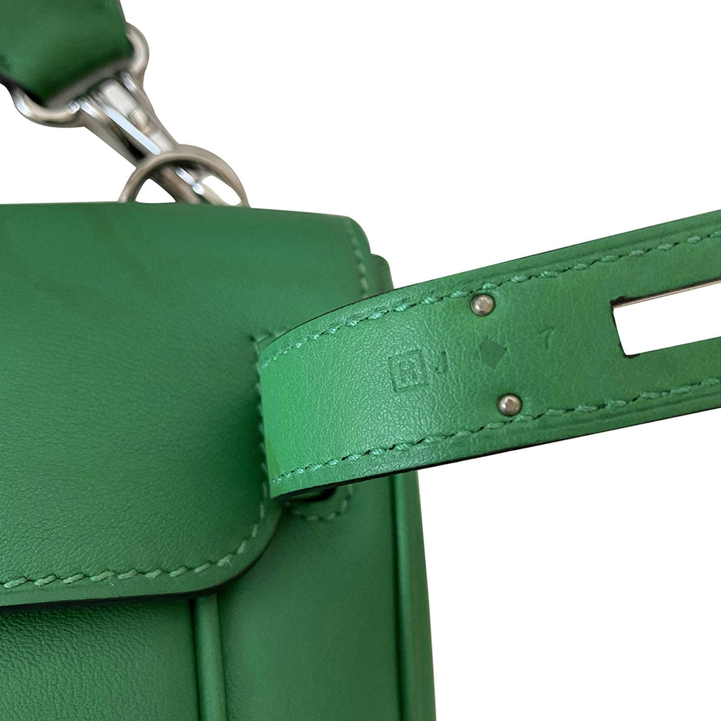 HermÃƒÆ’Ã‚Â¨s Swift Mini Berline