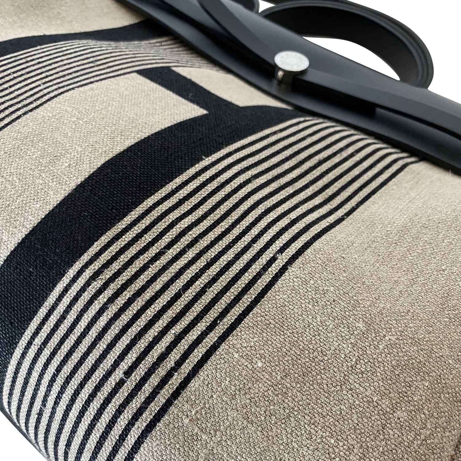 HermÃƒÆ’Ã‚Â¨s Herbag Zip 39 Retourne Limited Edition