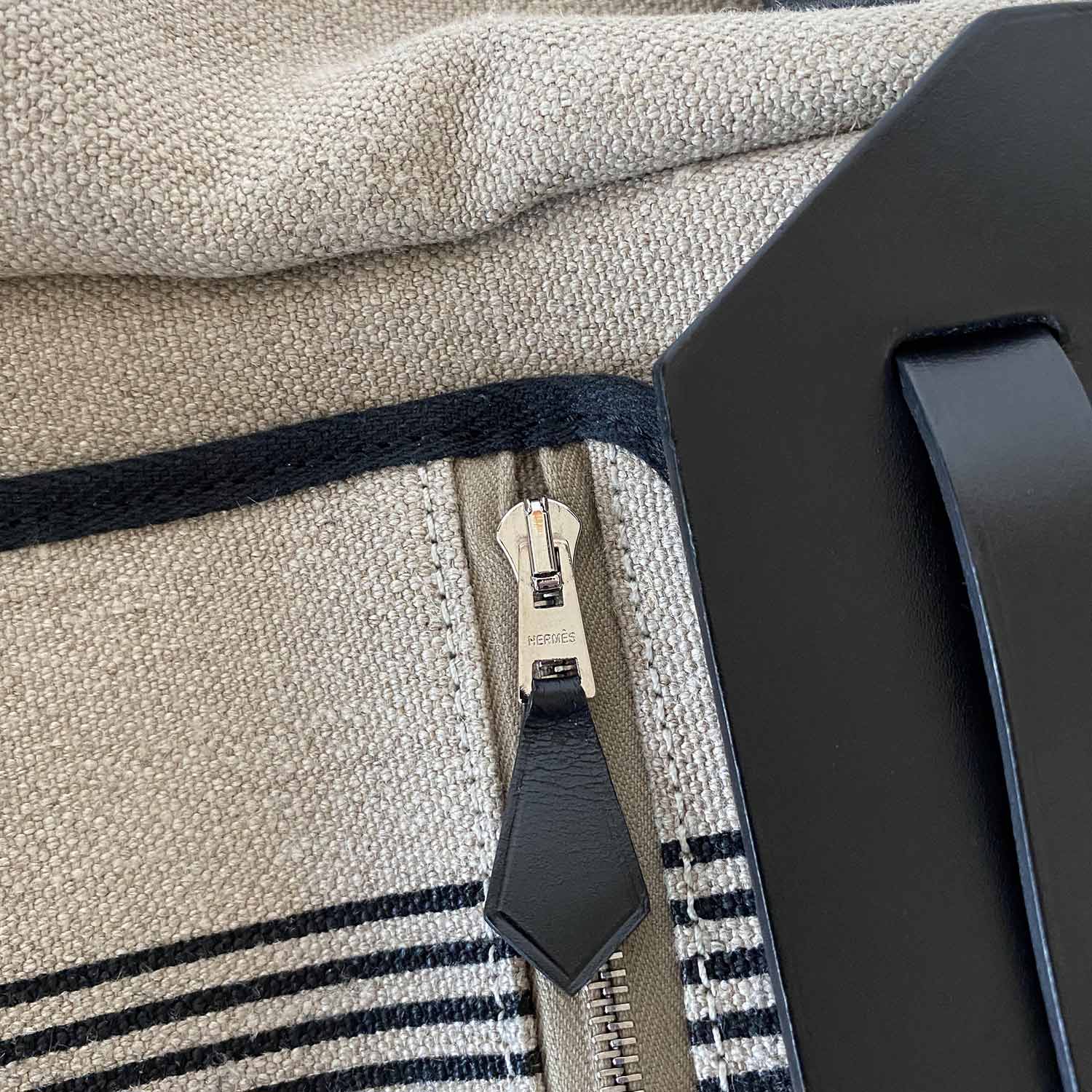 HermÃƒÆ’Ã‚Â¨s Herbag Zip 39 Retourne Limited Edition