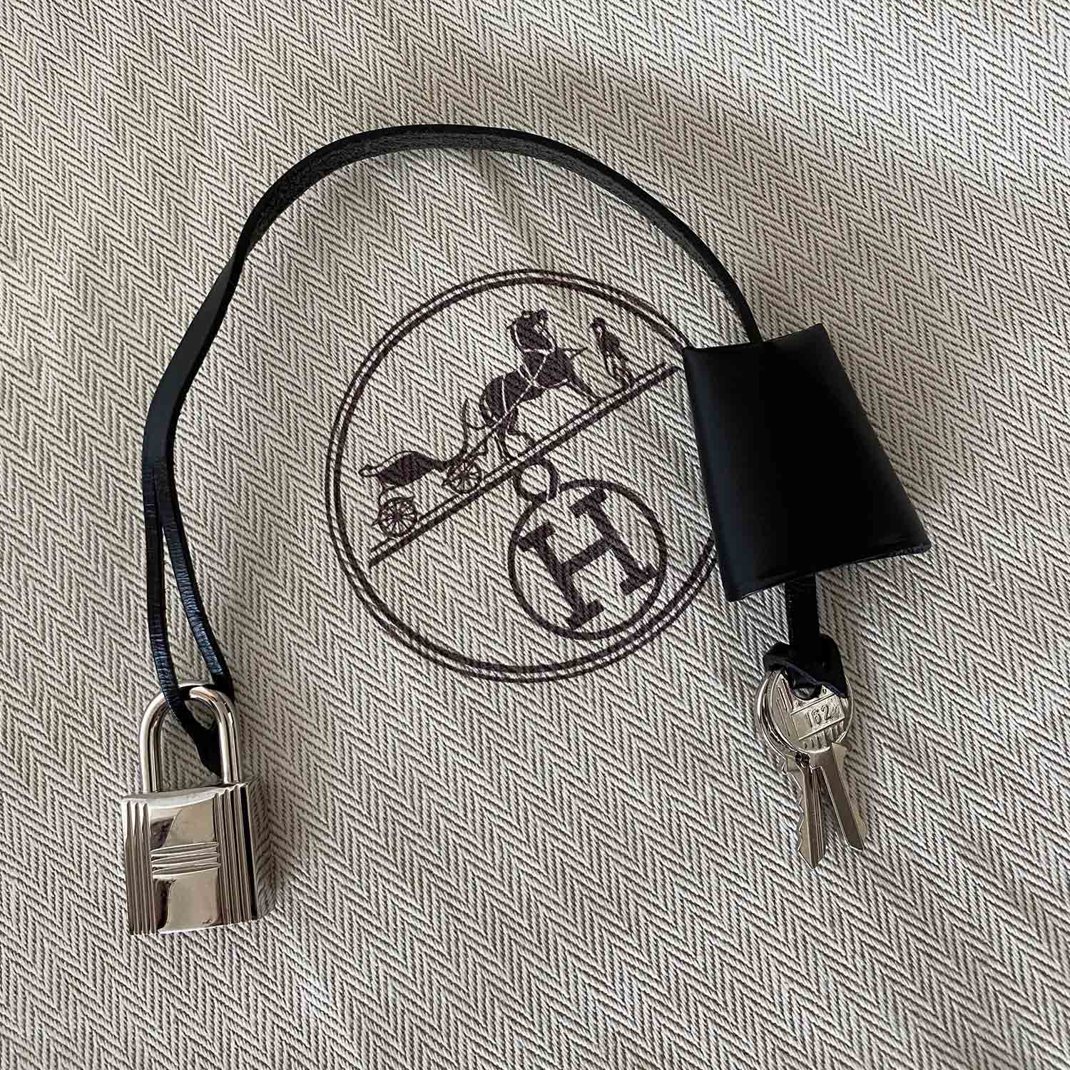 HermÃƒÆ’Ã‚Â¨s Herbag Zip 39 Retourne Limited Edition