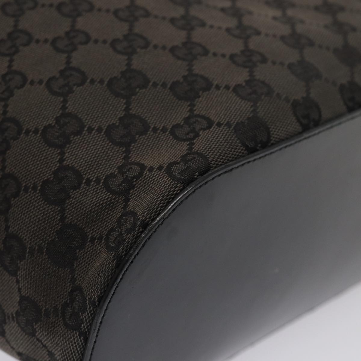GUCCI GG Canvas Hand Bag Black 001 3738 hk1441