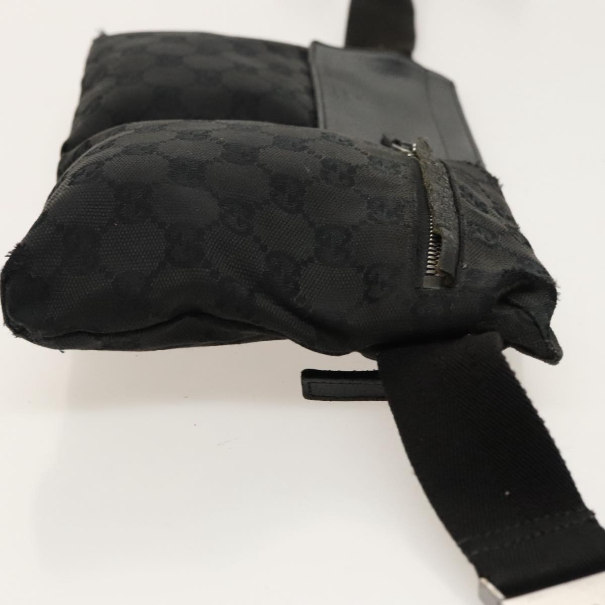 GUCCI GG Canvas Waist bag Black Silver 28566 hk1736