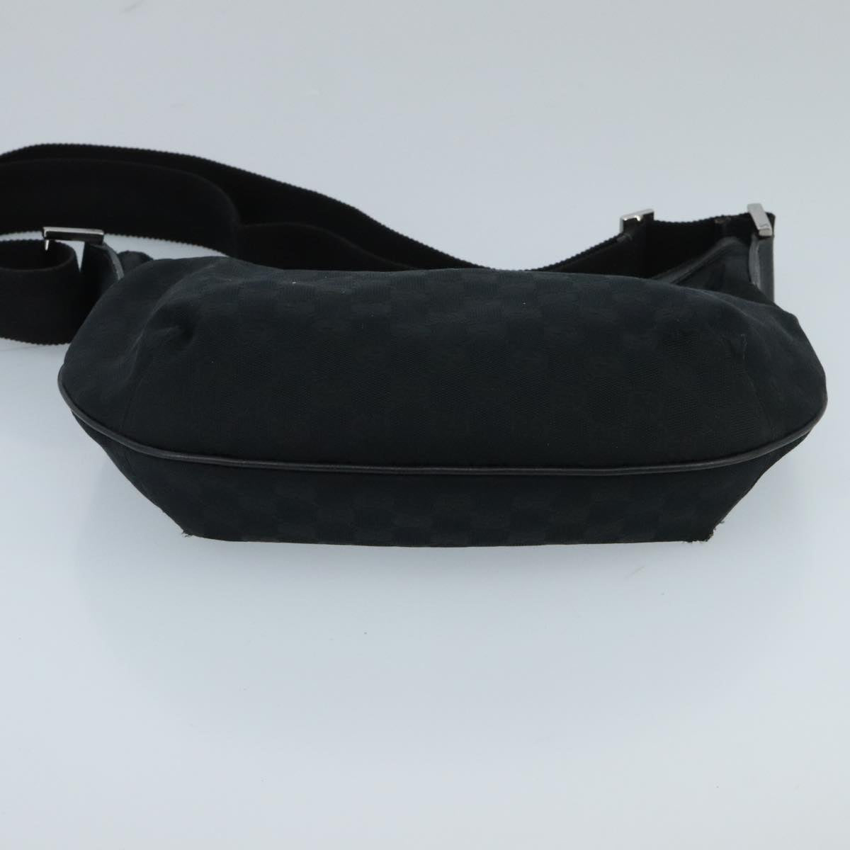 GUCCI GG Canvas Shoulder Bag Black Silver 181092 hk1737