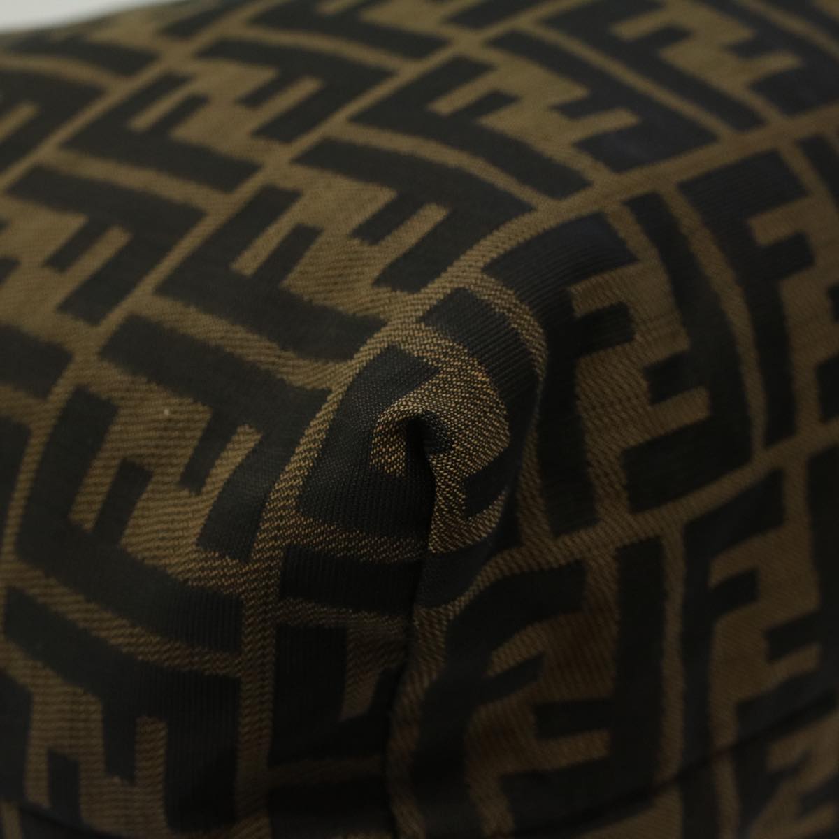 FENDI Zucca Canvas Leopard Tote Bag Nylon Reversible Brown Black Red hk829